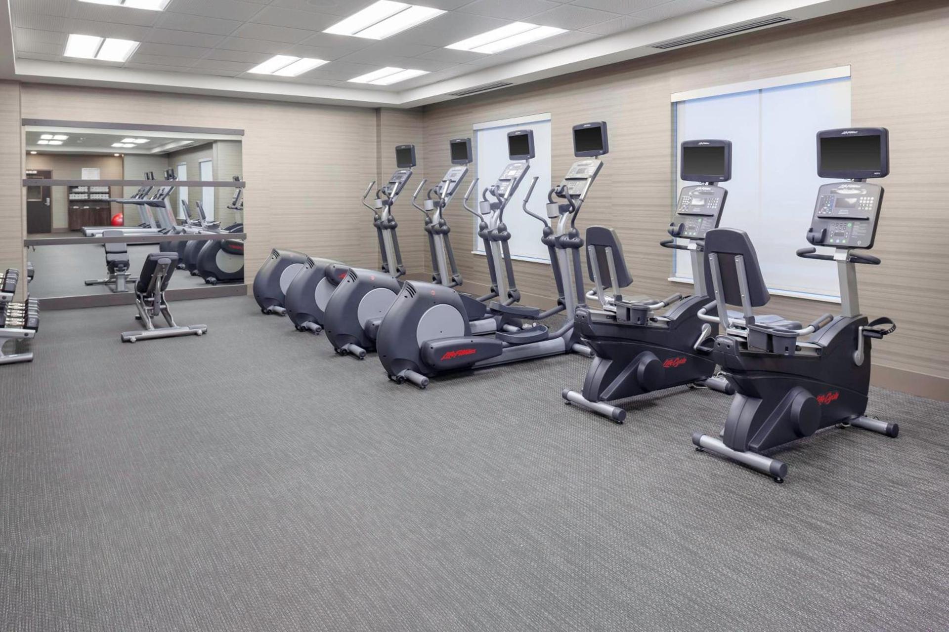 Courtyard by Marriott Dallas Downtown/Reunion District photo 36