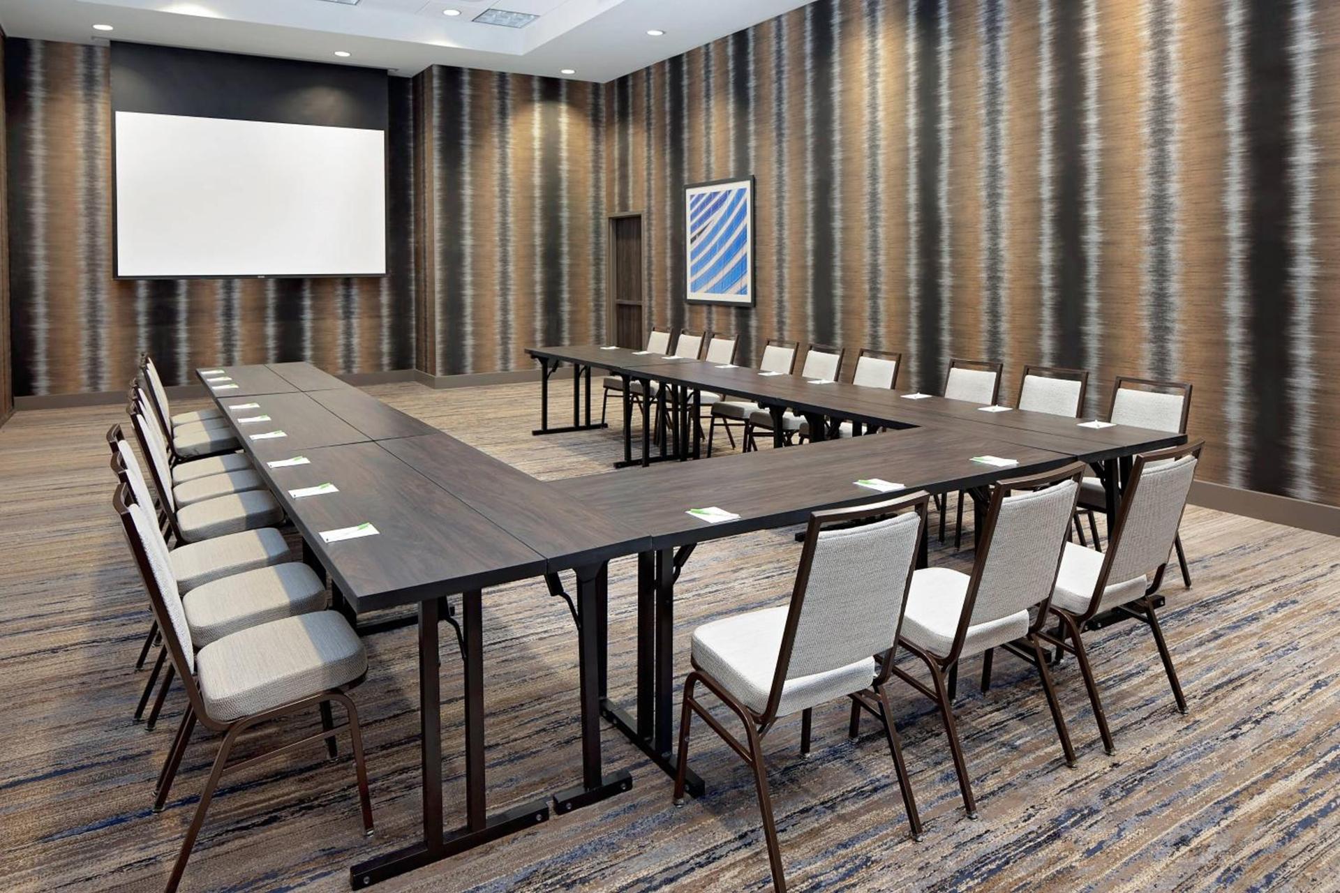 Courtyard by Marriott Dallas Downtown/Reunion District photo 42