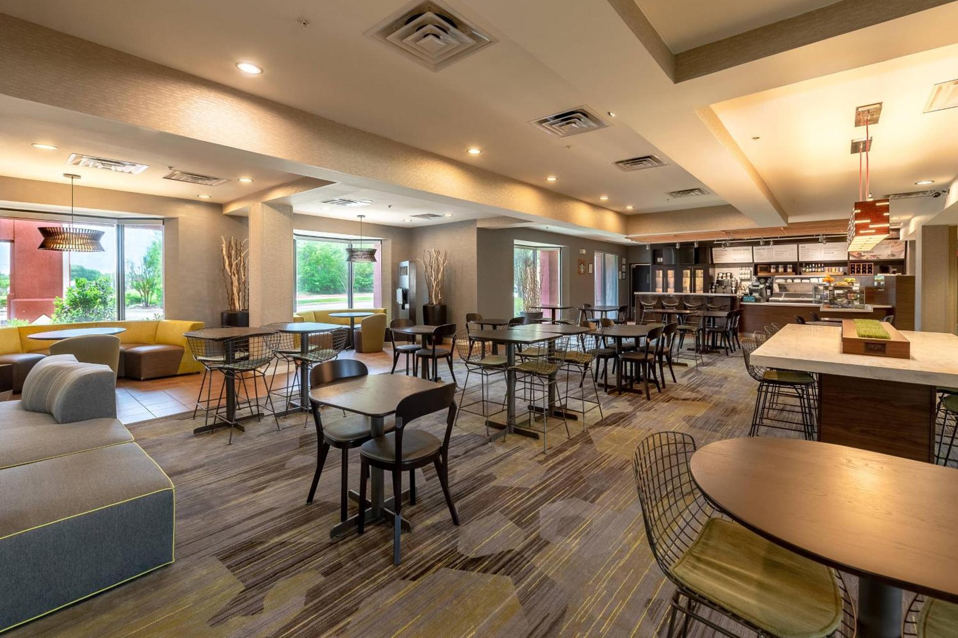 Courtyard by Marriott Bryan College Station photo 4