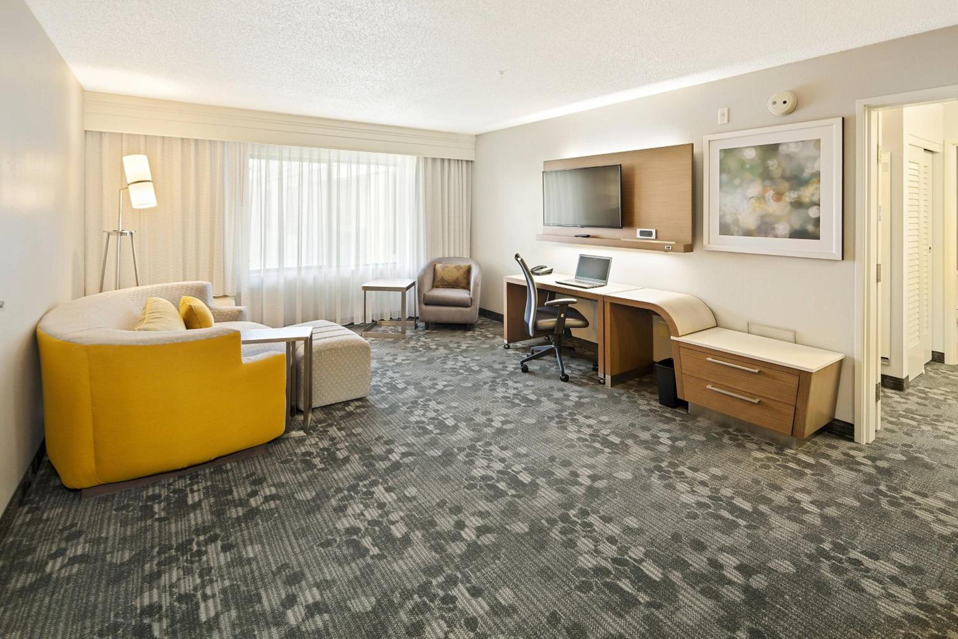 Courtyard by Marriott Bryan College Station photo 10