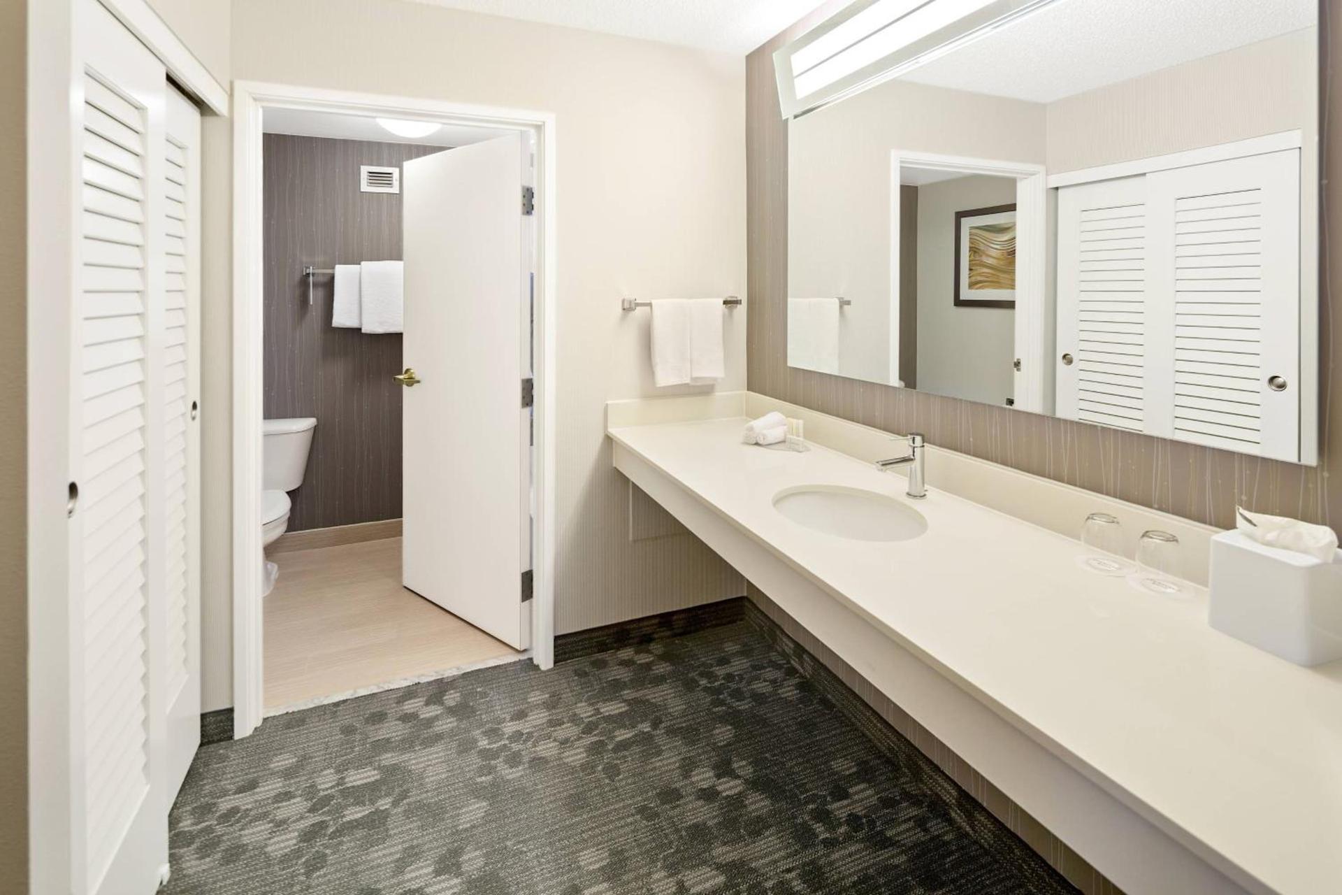 Courtyard by Marriott Bryan College Station photo 13