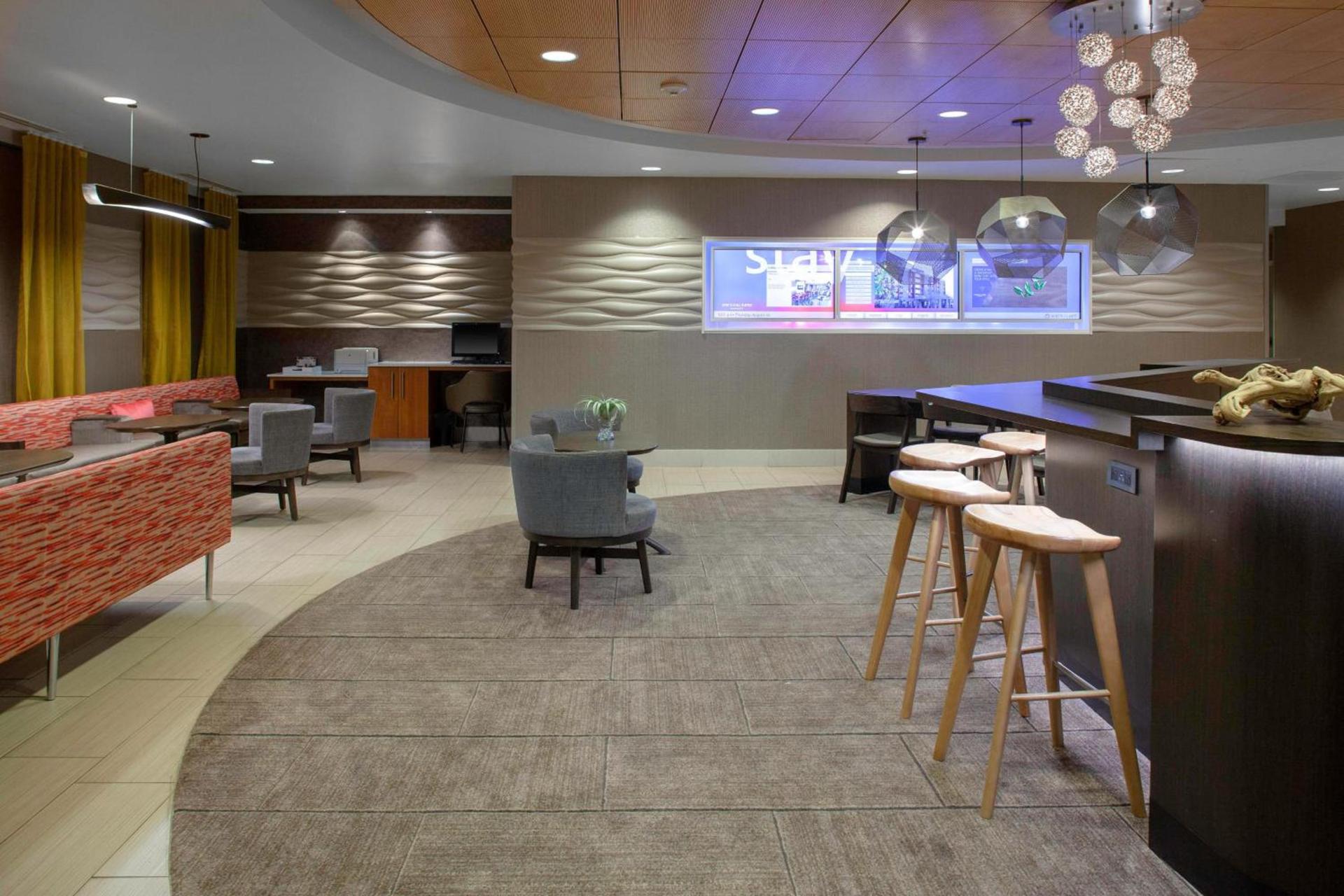 SpringHill Suites Cincinnati North Forest Park photo 6