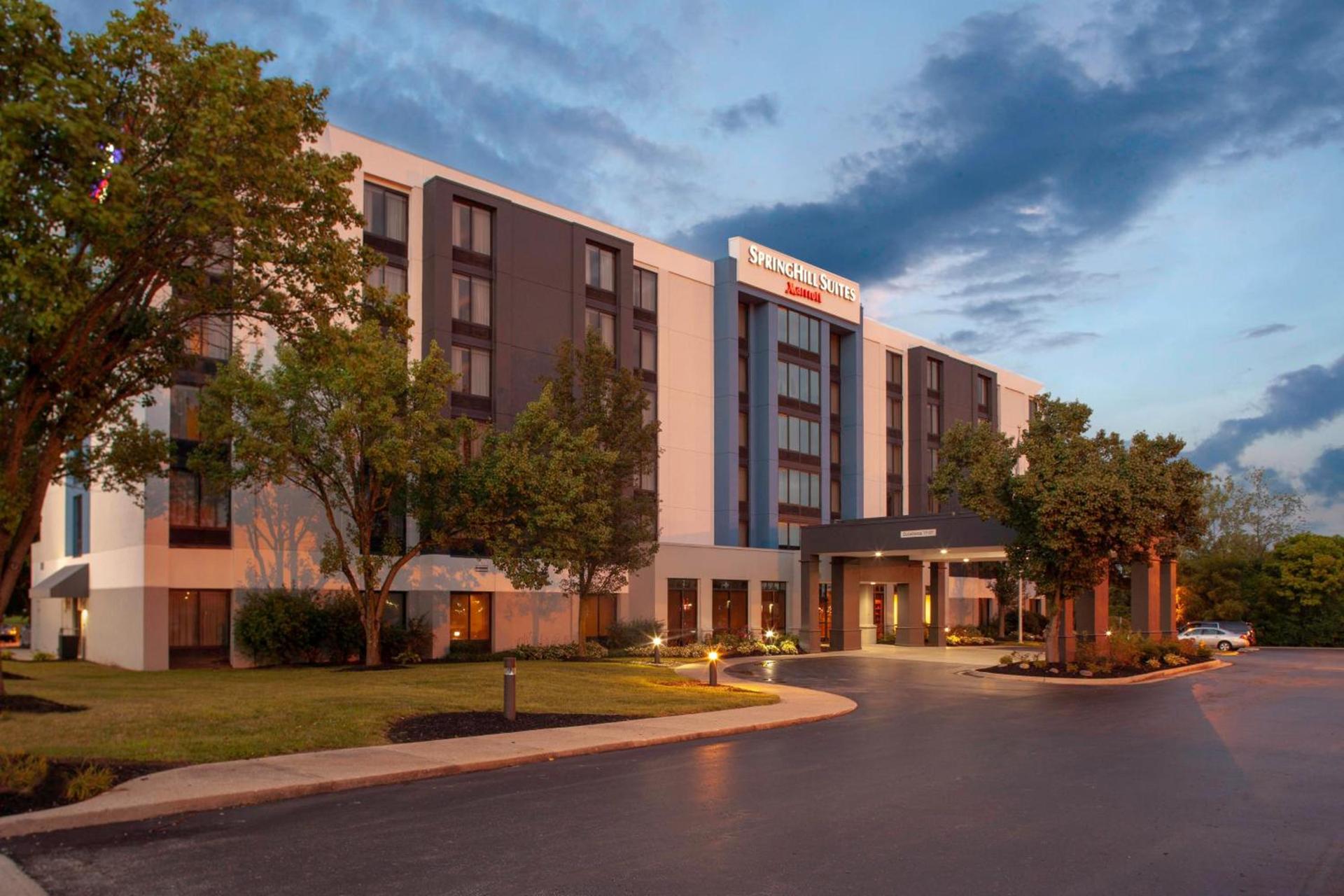 SpringHill Suites Cincinnati North Forest Park photo 2