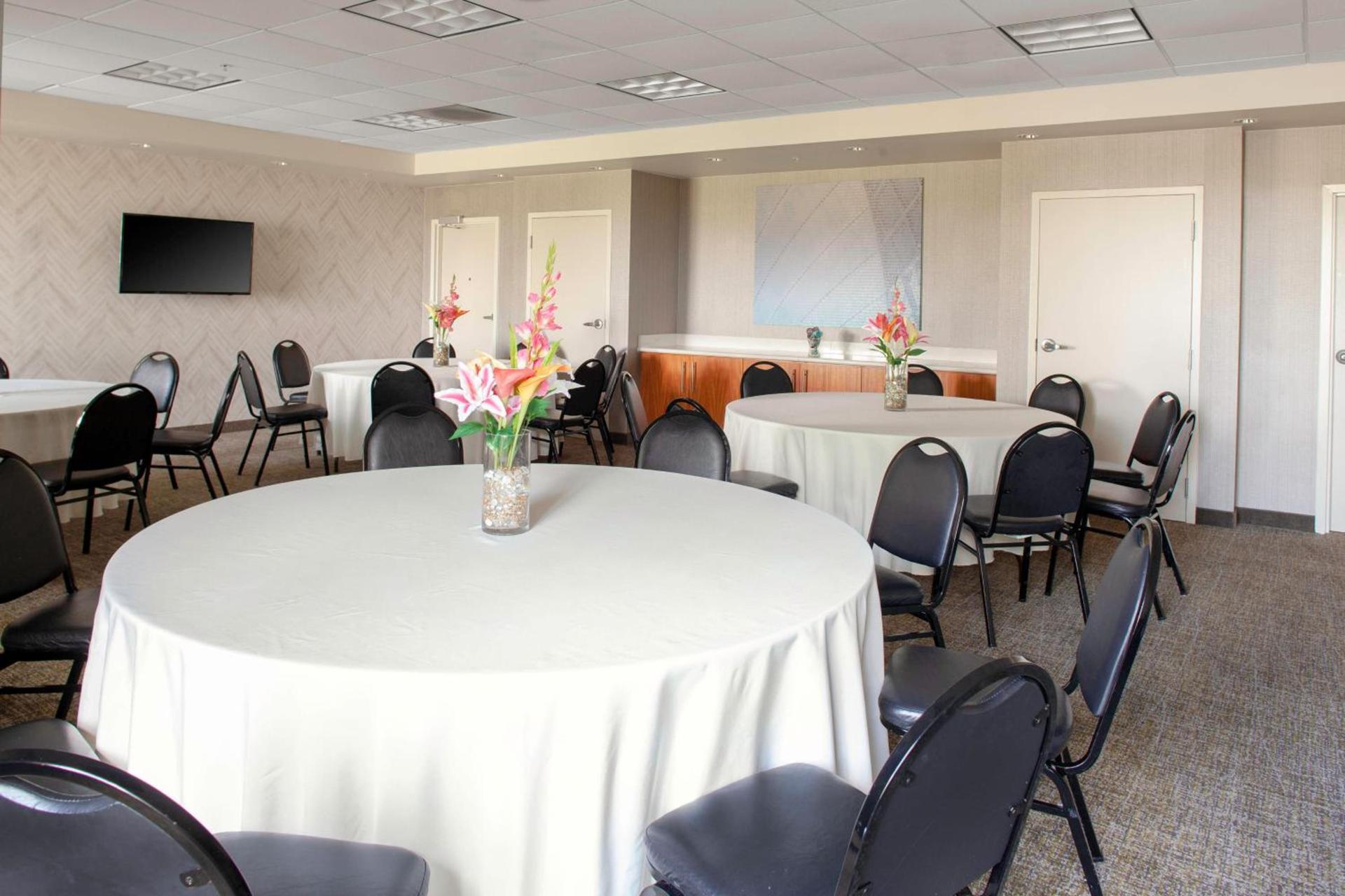 SpringHill Suites Cincinnati North Forest Park photo 22