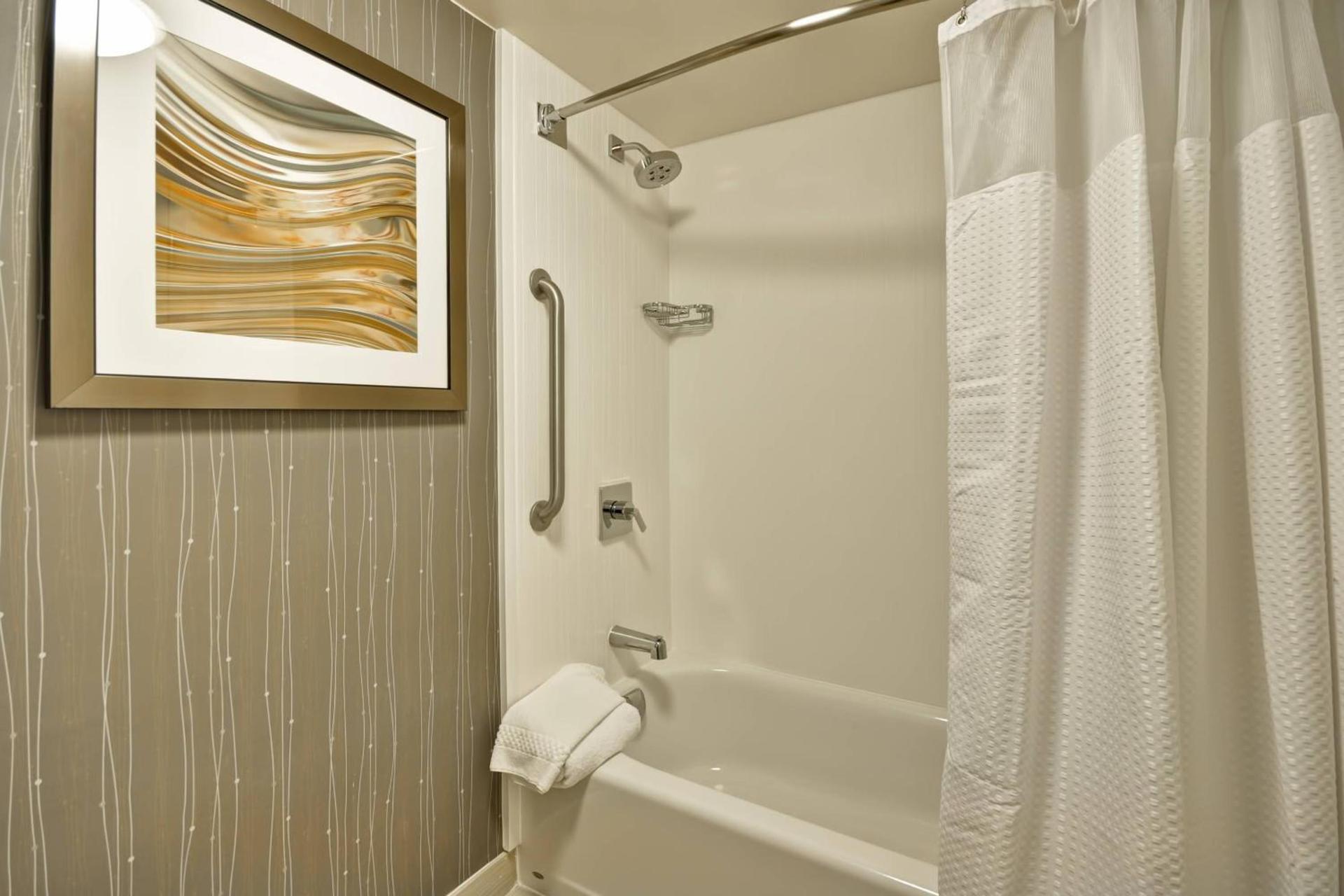 Courtyard by Marriott Jacksonville Airport/ Northeast photo 10