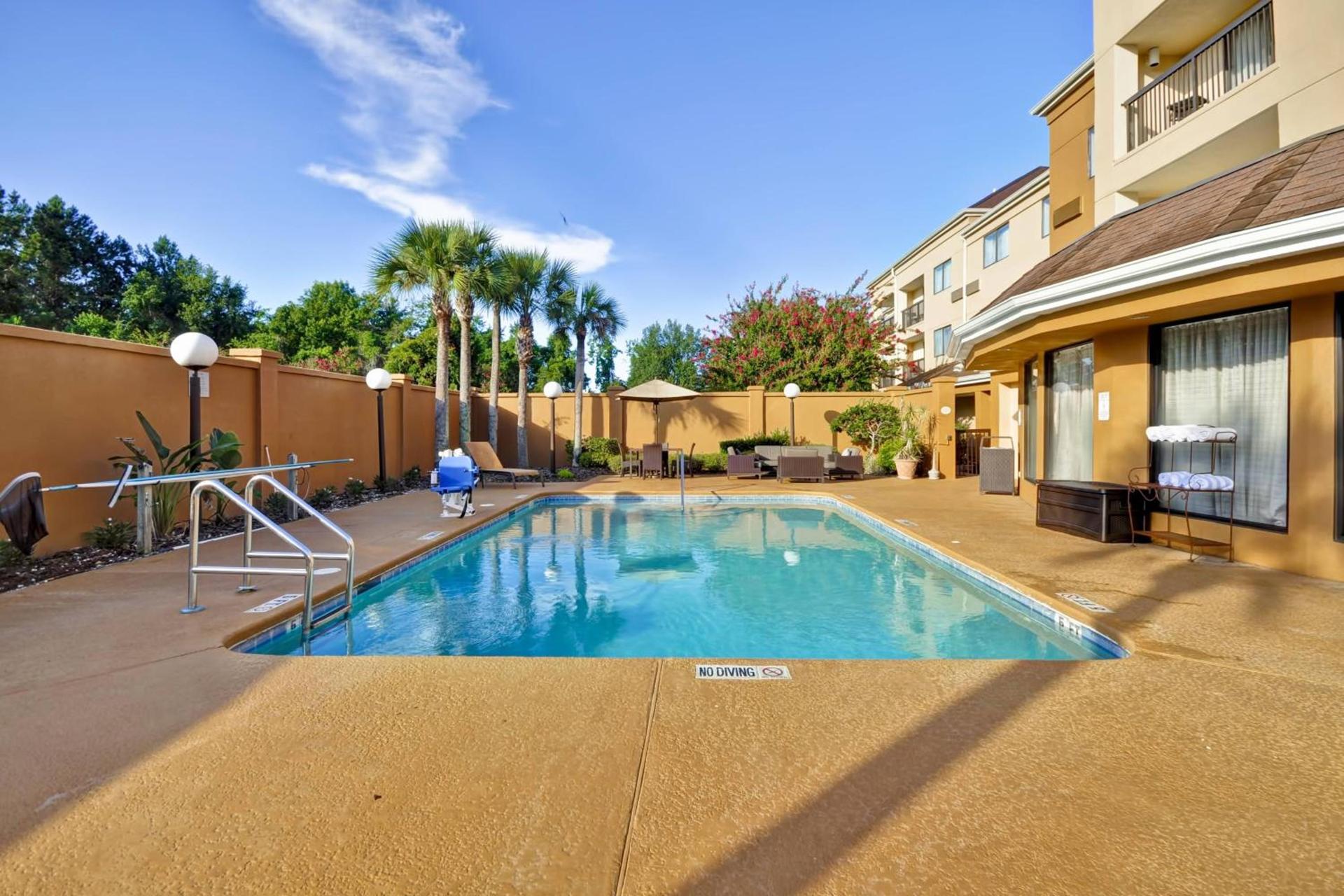 Courtyard by Marriott Jacksonville Airport/ Northeast photo 28
