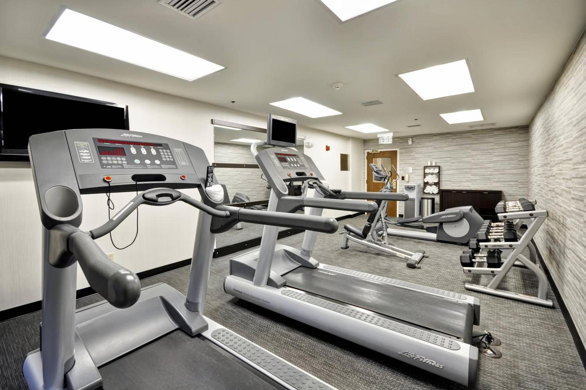 Courtyard by Marriott Jacksonville Airport/ Northeast photo 29