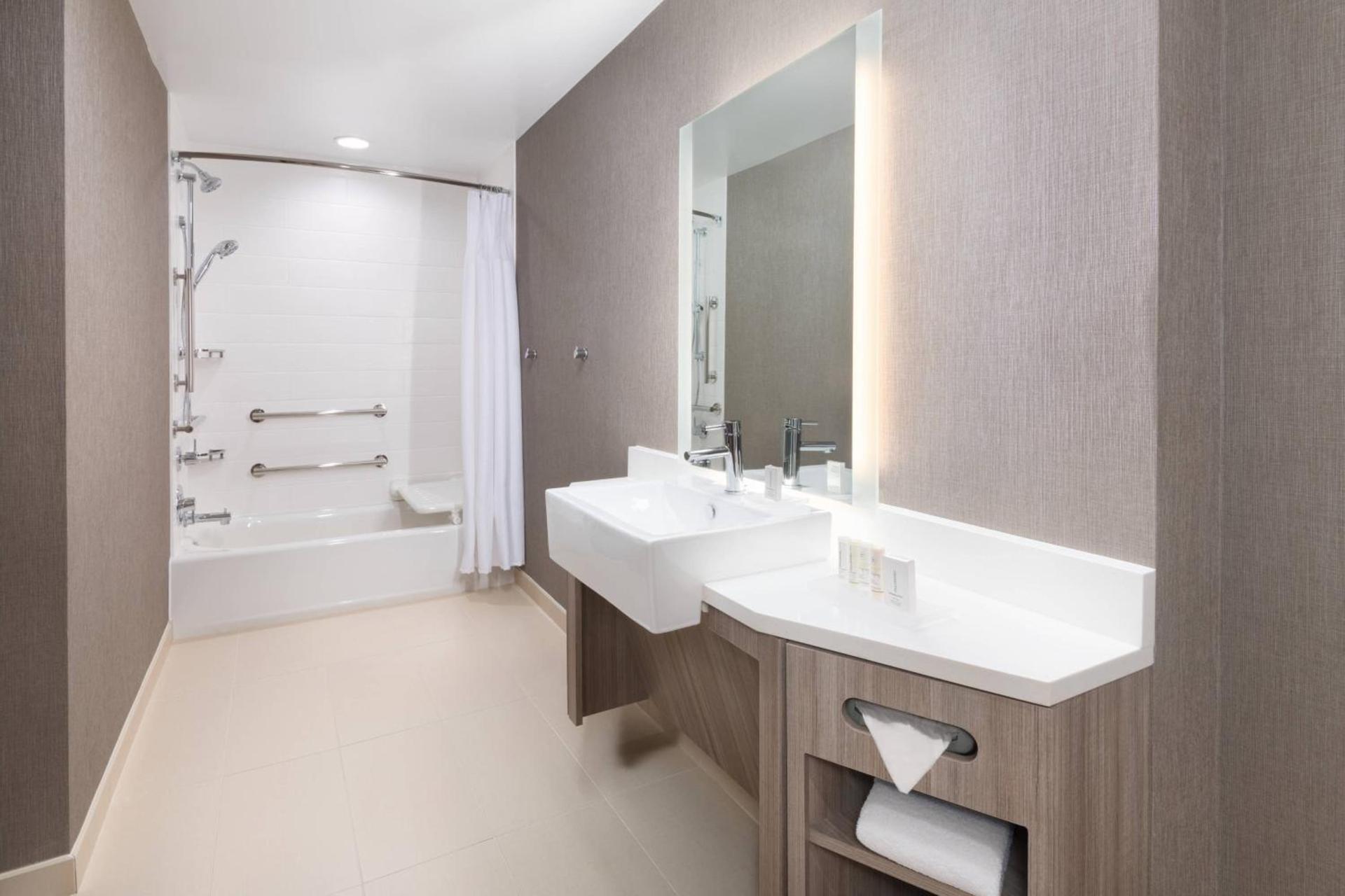 SpringHill Suites by Marriott Tifton photo 16