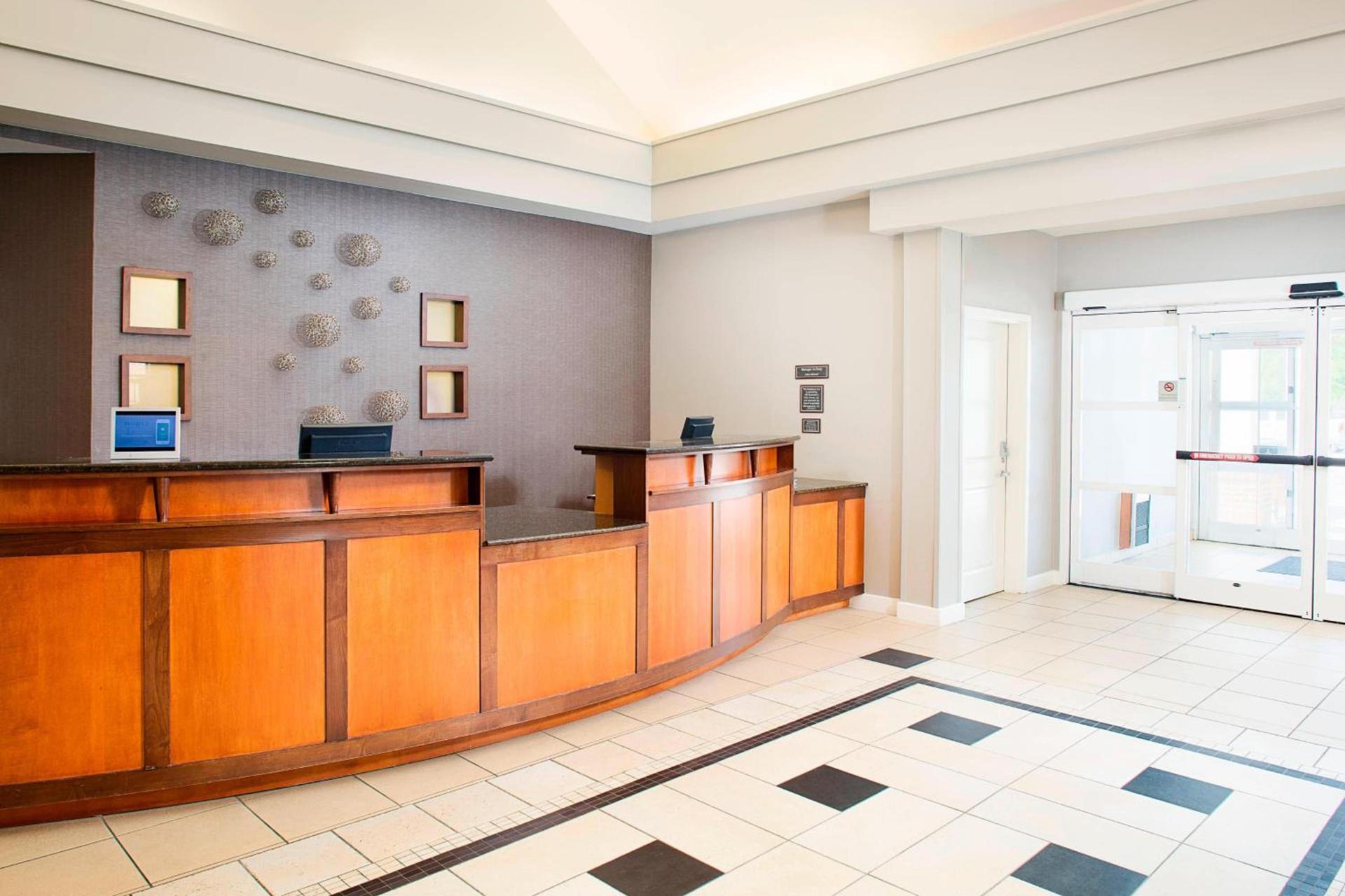 Residence Inn by Marriott Roanoke Airport photo 2