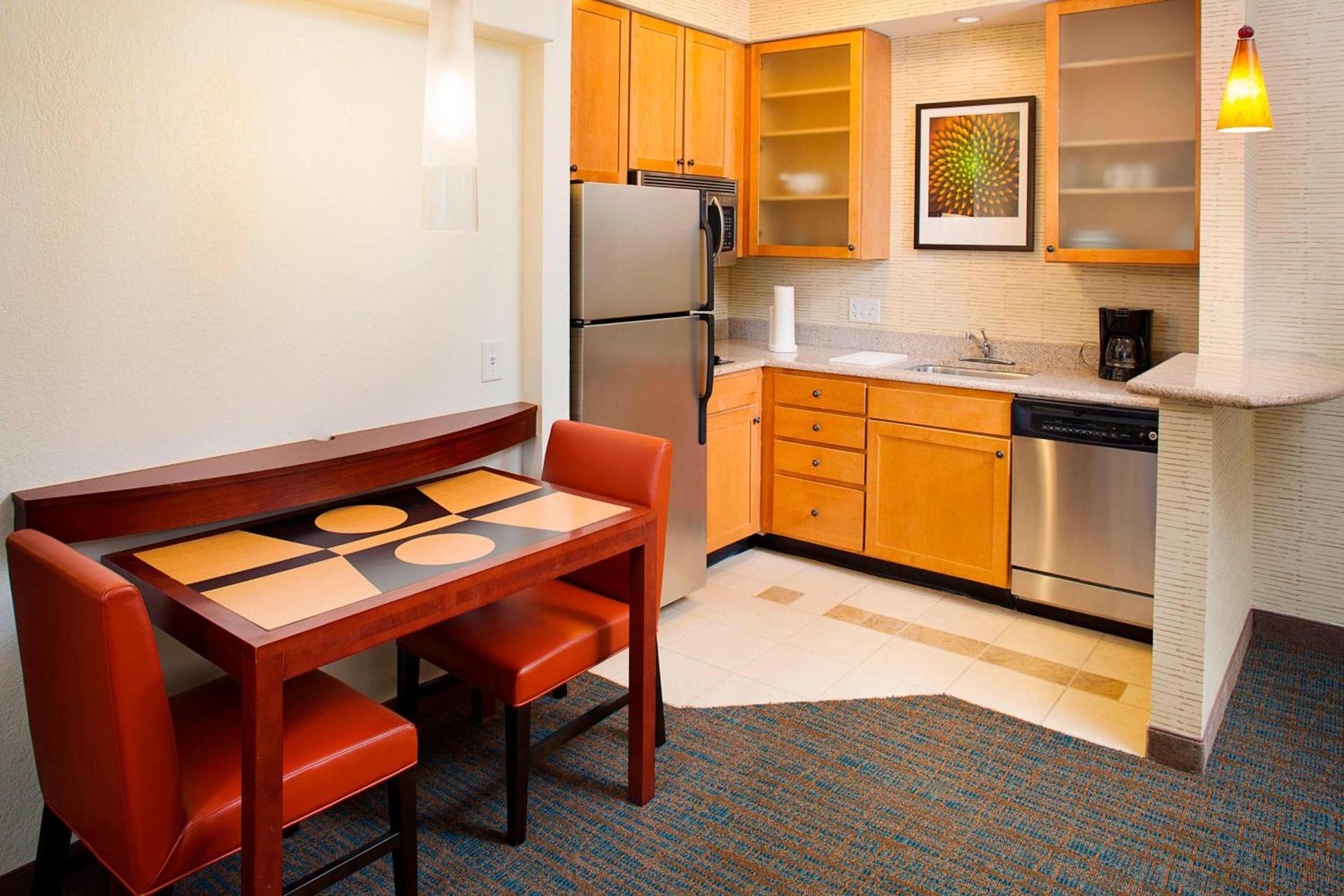 Residence Inn by Marriott Roanoke Airport photo 7