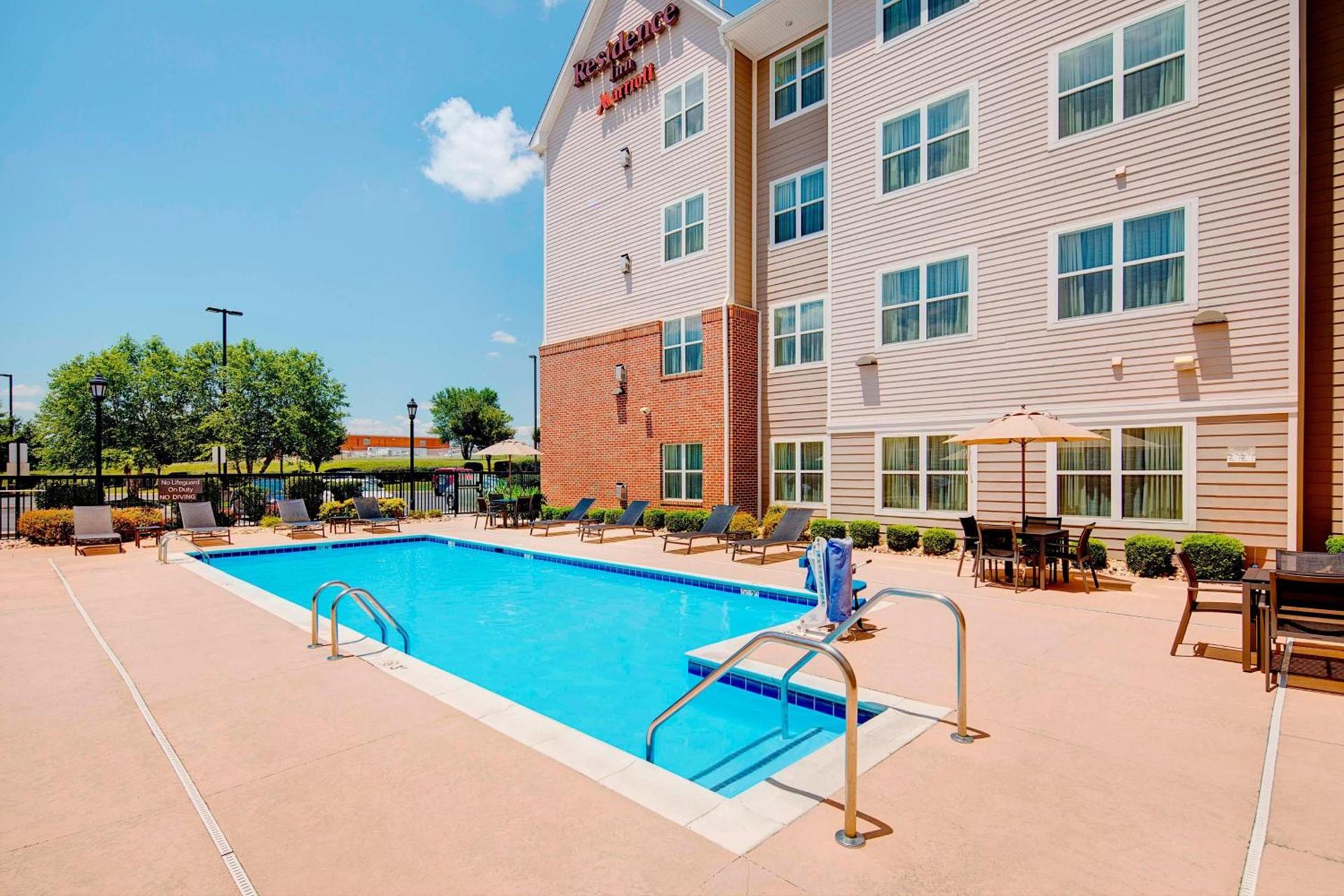 Residence Inn by Marriott Roanoke Airport photo 25