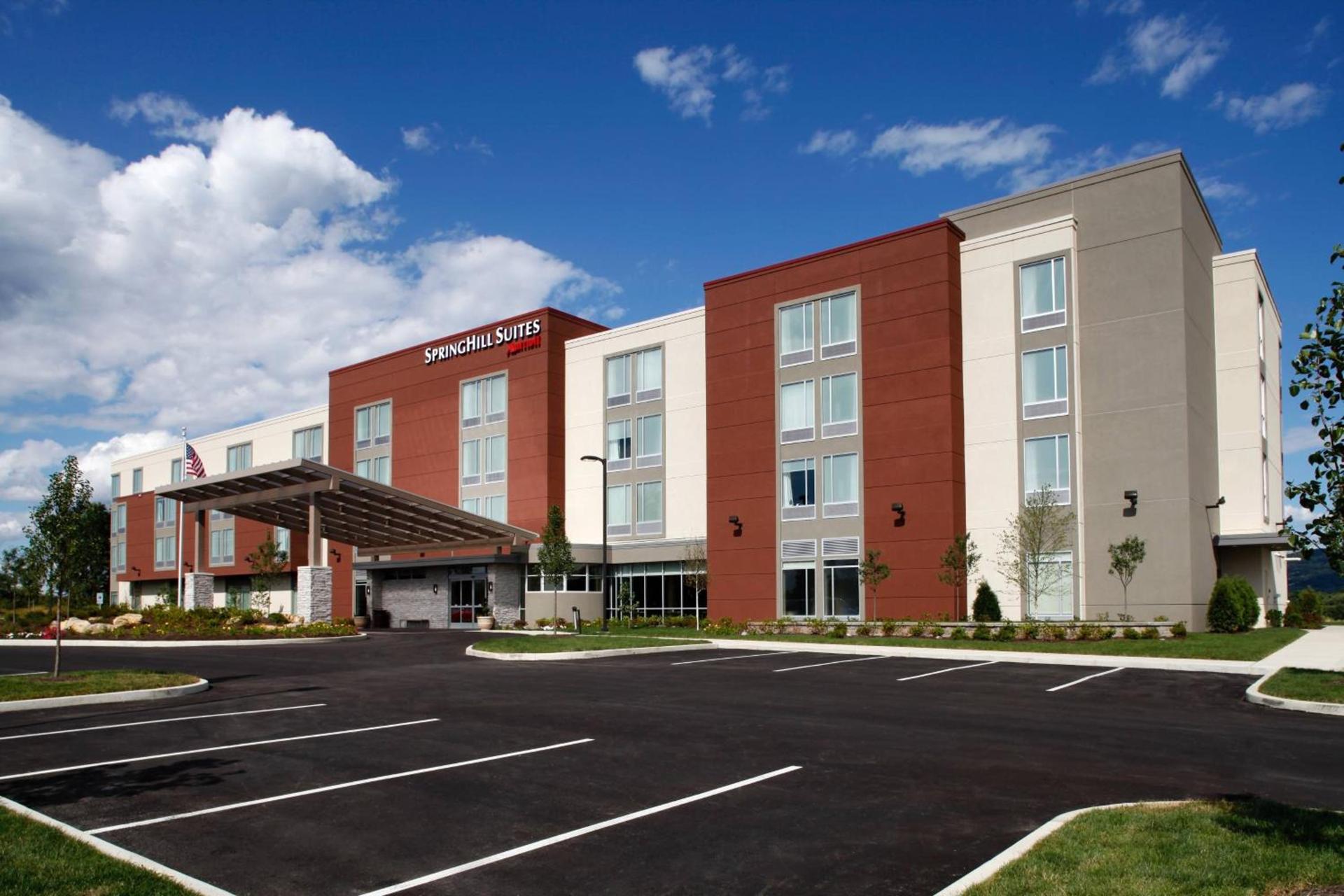 SpringHill Suites by Marriott Pittsburgh Latrobe photo 1