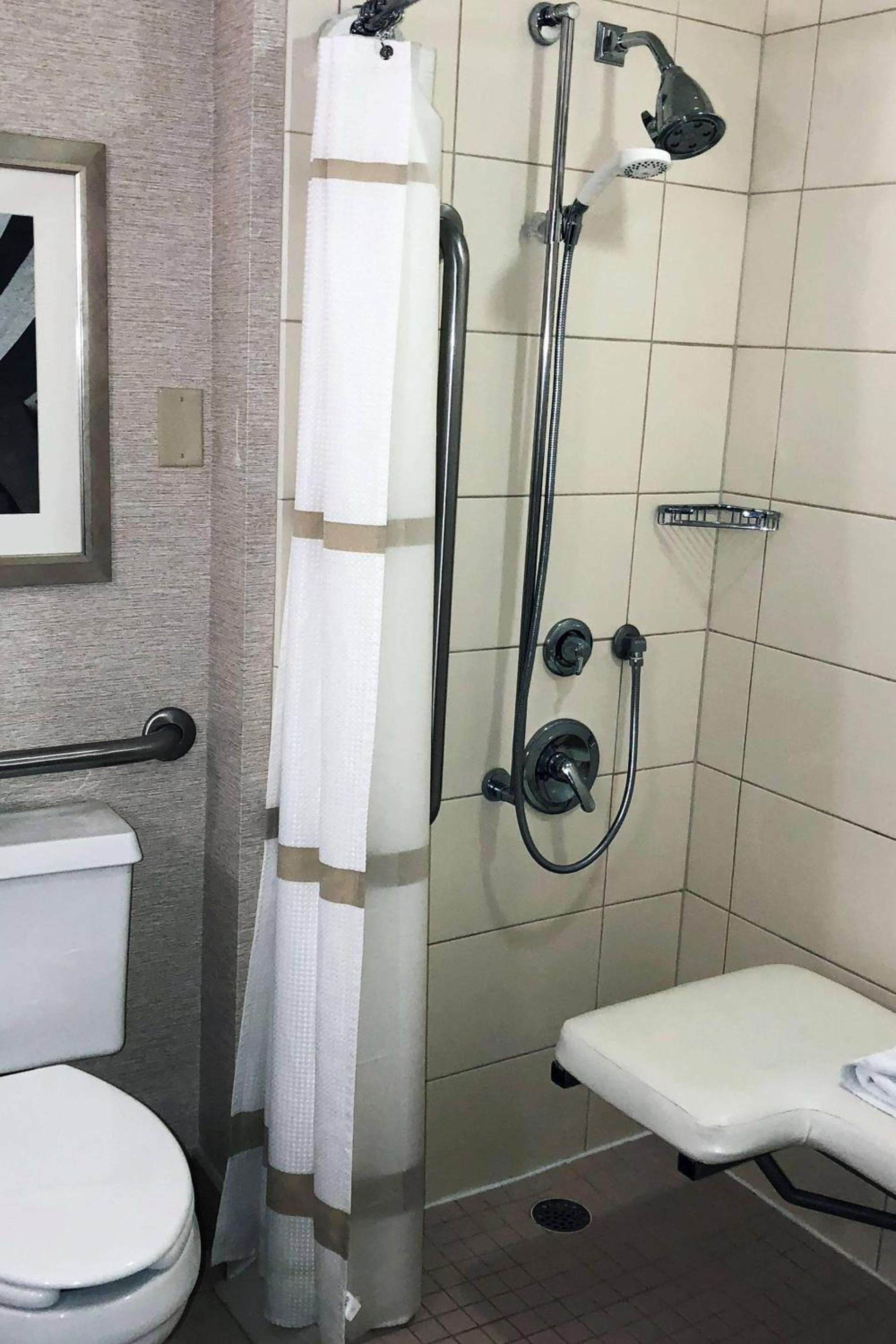 Rochester Marriott Mayo Clinic Area photo 15