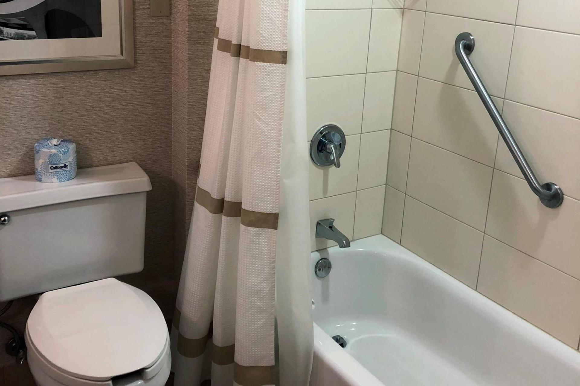 Rochester Marriott Mayo Clinic Area photo 14