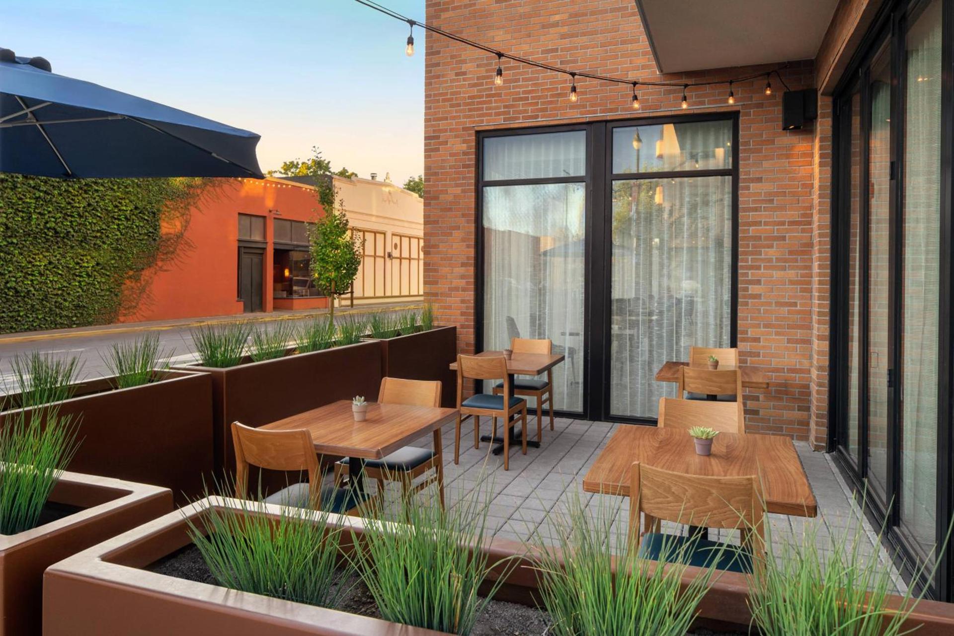 AC Hotel by Marriott Santa Rosa Sonoma Wine Country photo 30