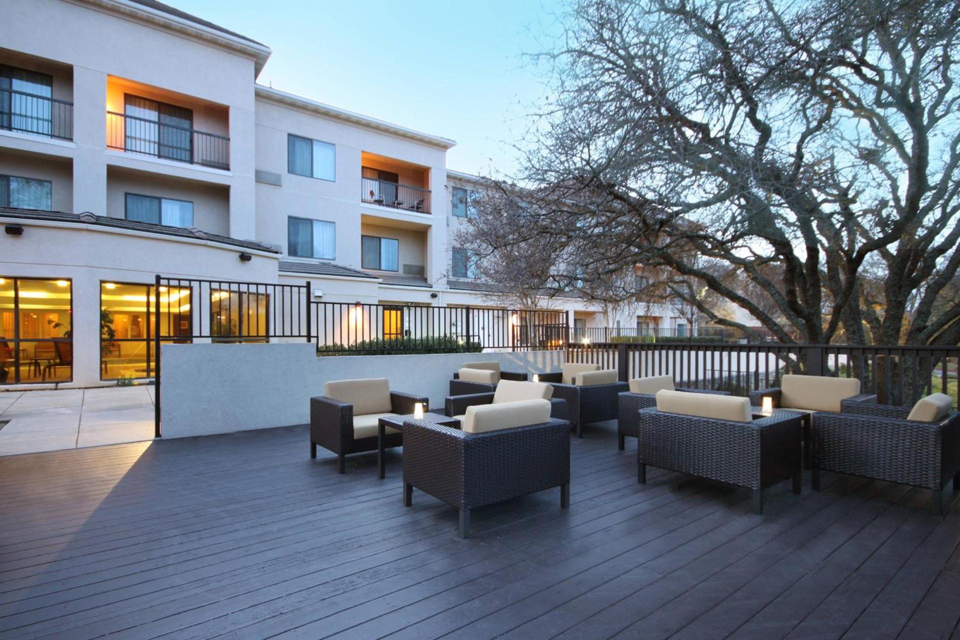 Courtyard by Marriott Roseville photo 7