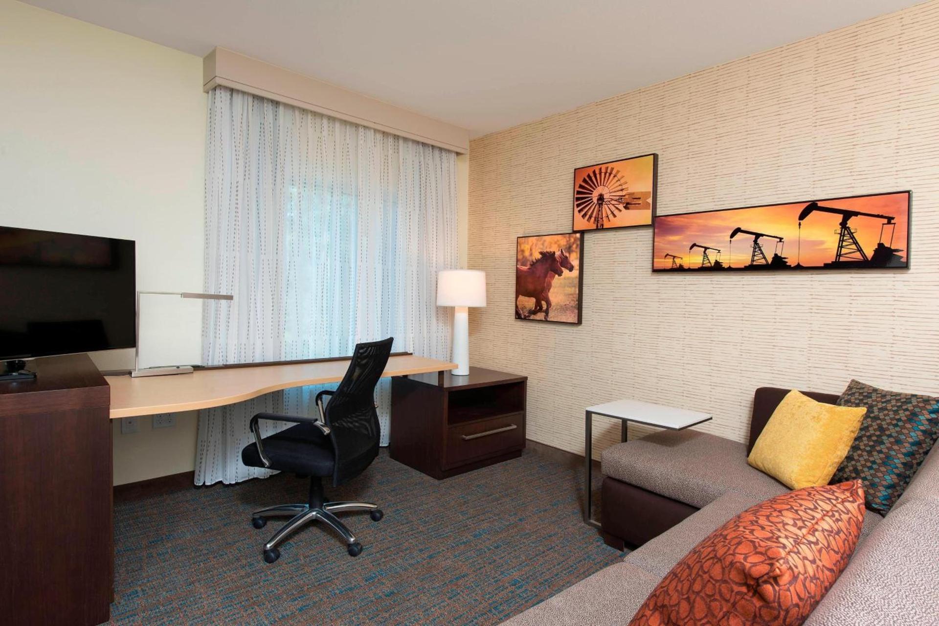 Residence Inn by Marriott Houston City Place photo 9