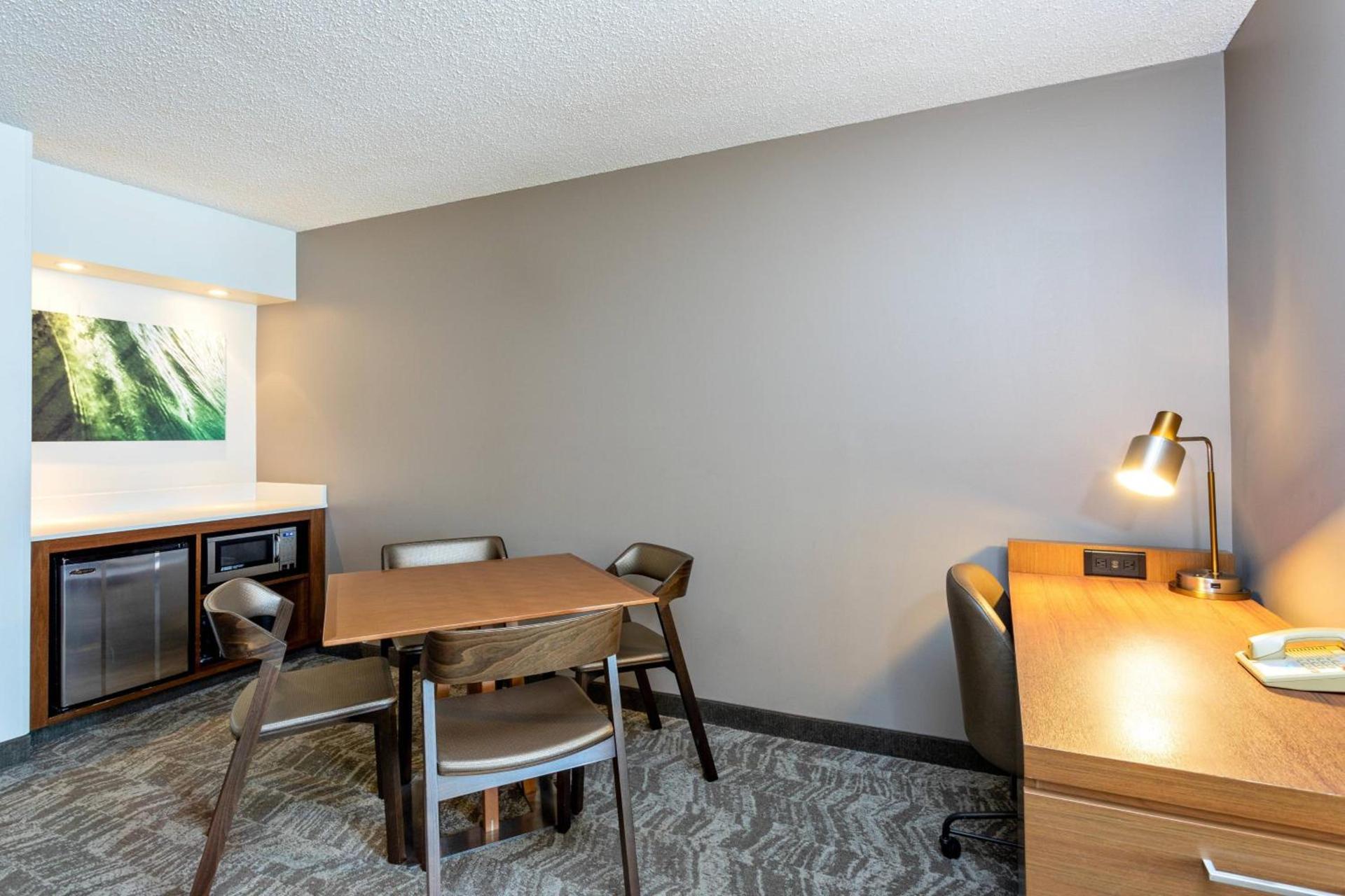SpringHill Suites by Marriott Miami Airport South Blue Lagoon Area photo 6