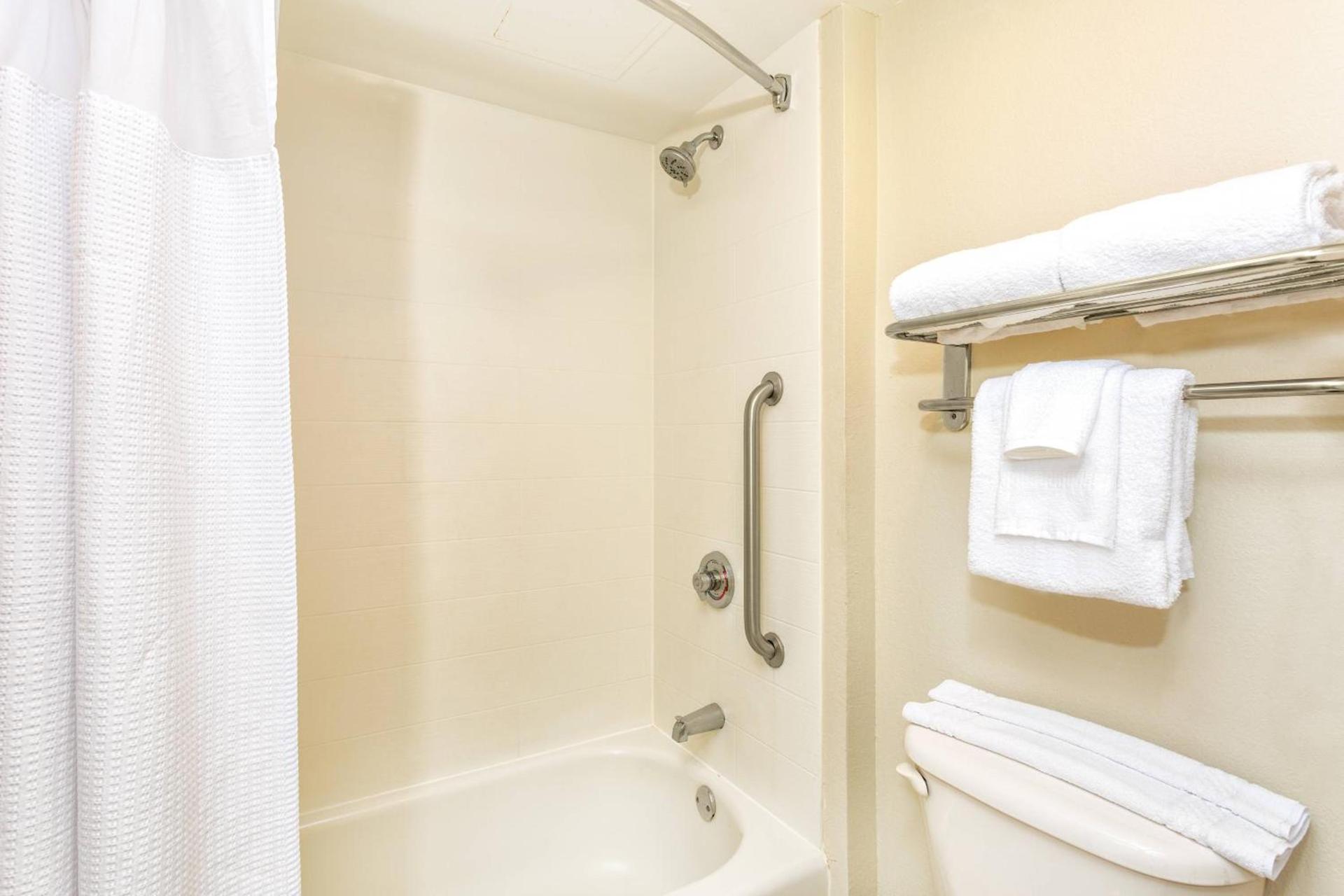 SpringHill Suites by Marriott Miami Airport South Blue Lagoon Area photo 11
