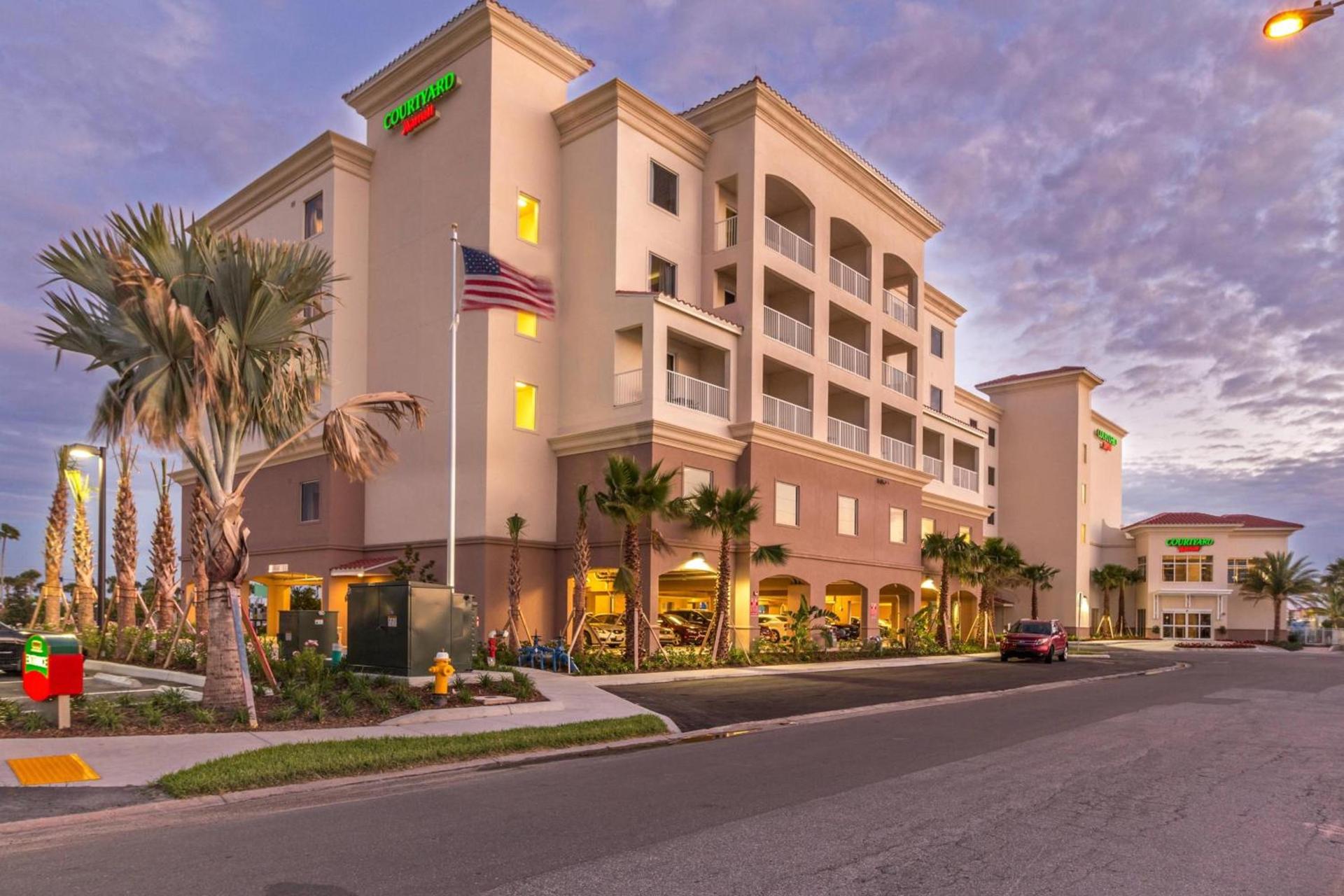 Courtyard by Marriott St. Petersburg Clearwater/Madeira Beach photo 21