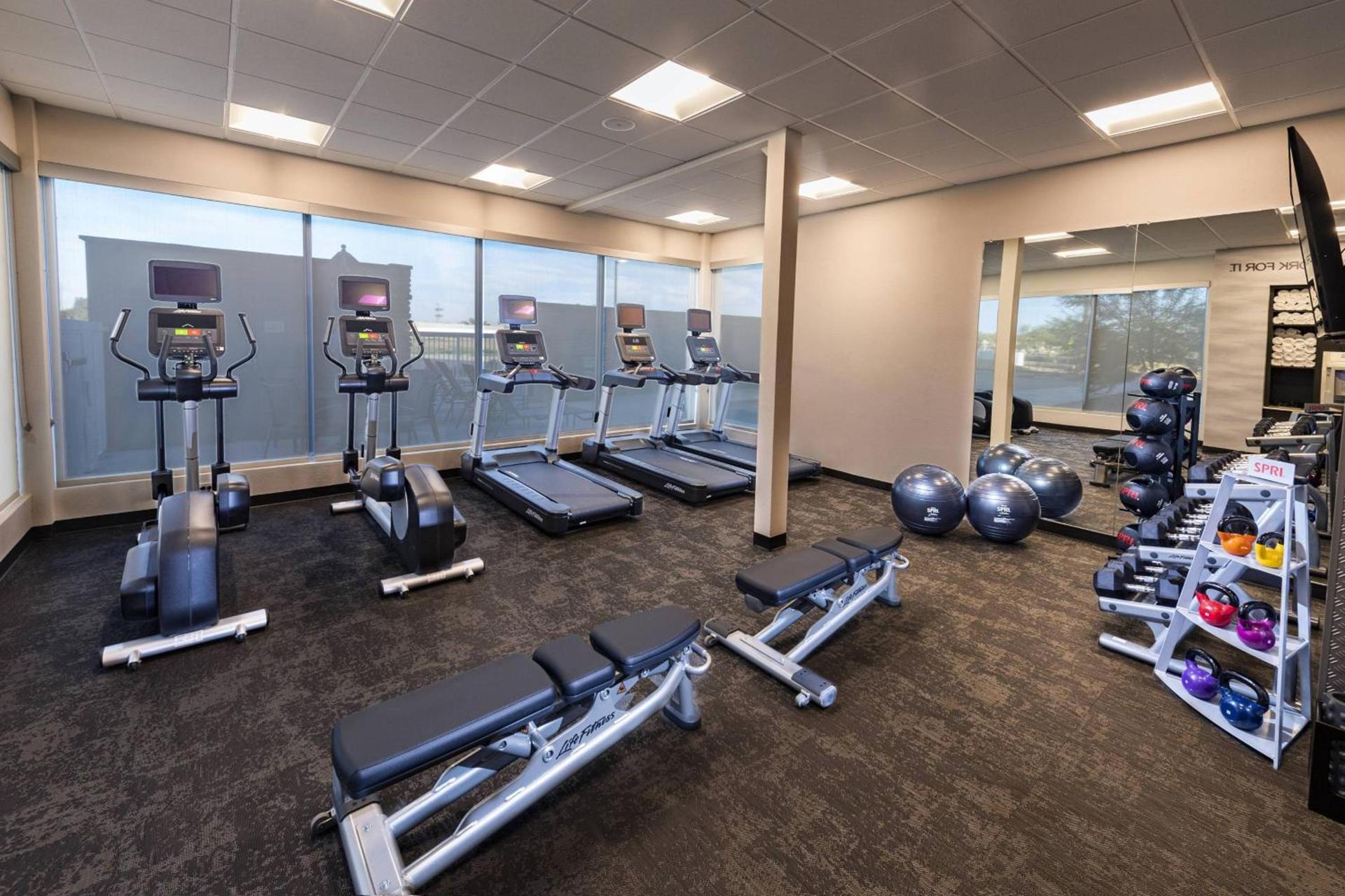 Fairfield Inn & Suites by Marriott Phoenix West/Tolleson photo 16