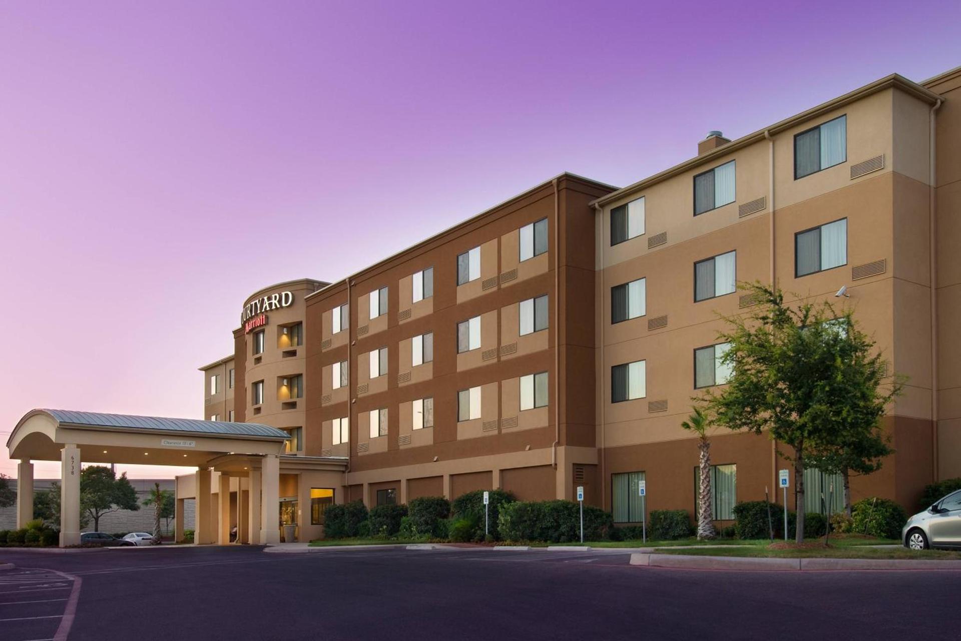 Courtyard by Marriott San Antonio Lackland photo 1