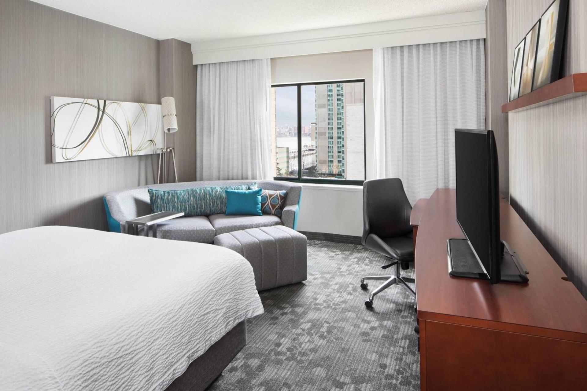 Courtyard By Marriott Jersey City Newport photo 8