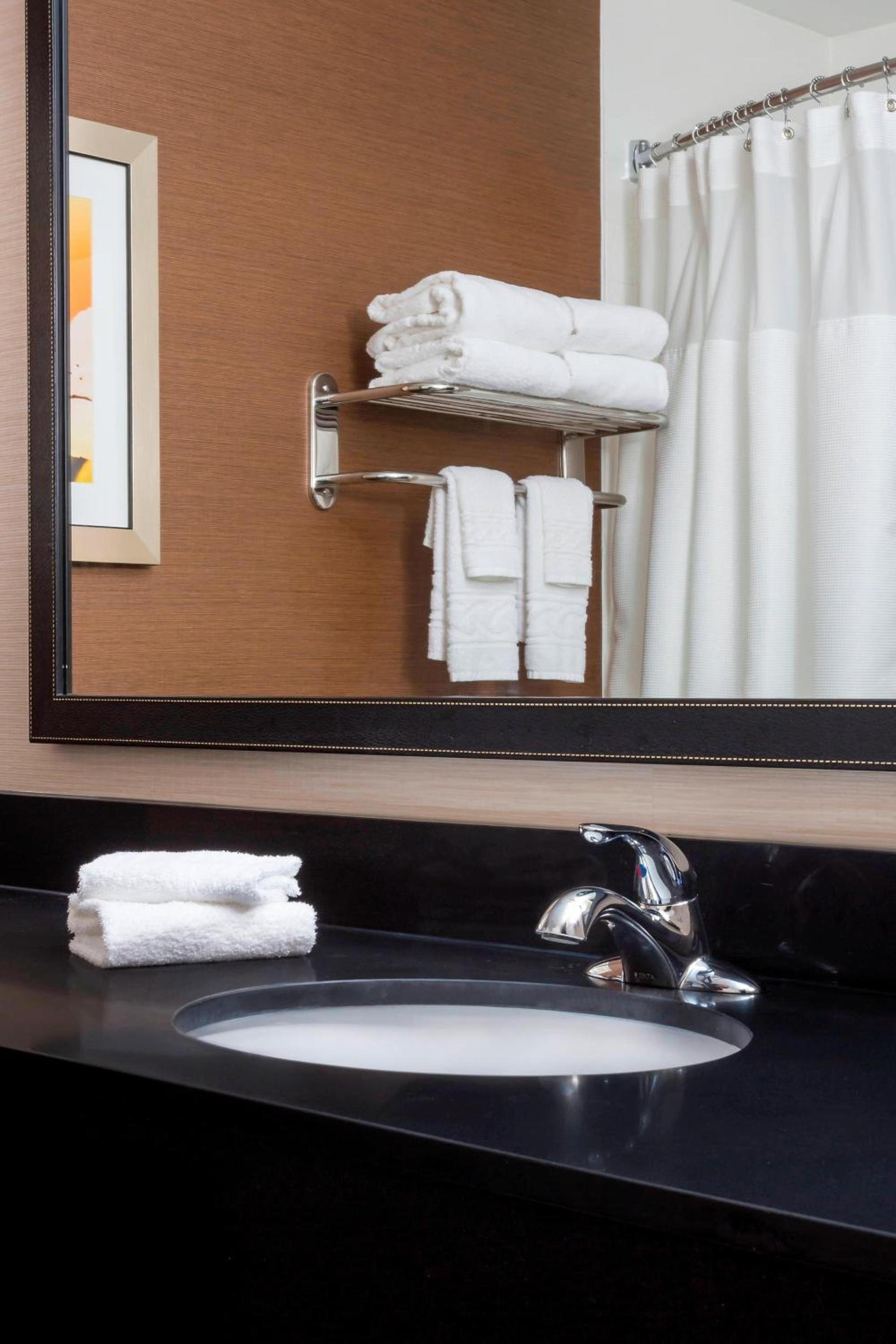 Fairfield Inn & Suites Tyler photo 12