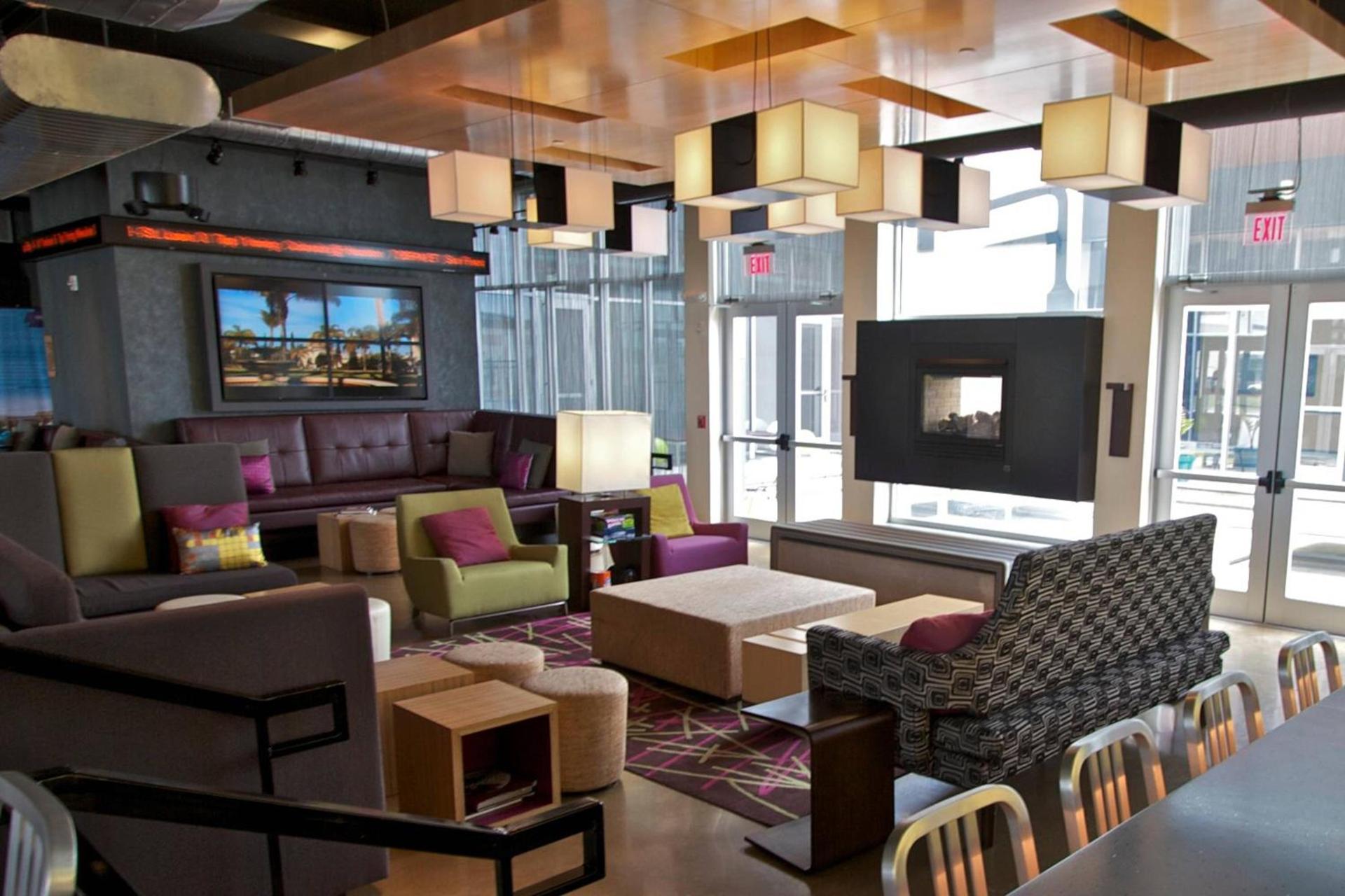 Aloft by Marriott Tulsa photo 11