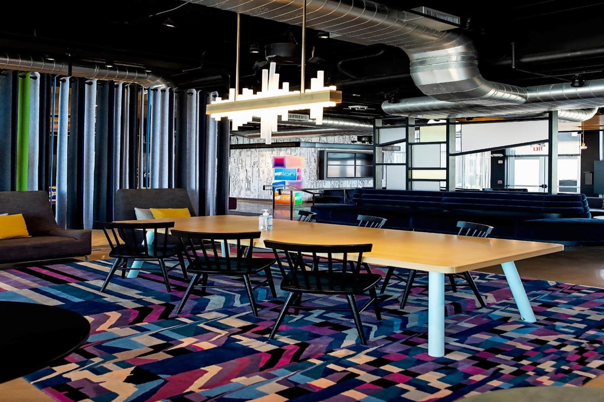 Aloft by Marriott Tulsa photo 9