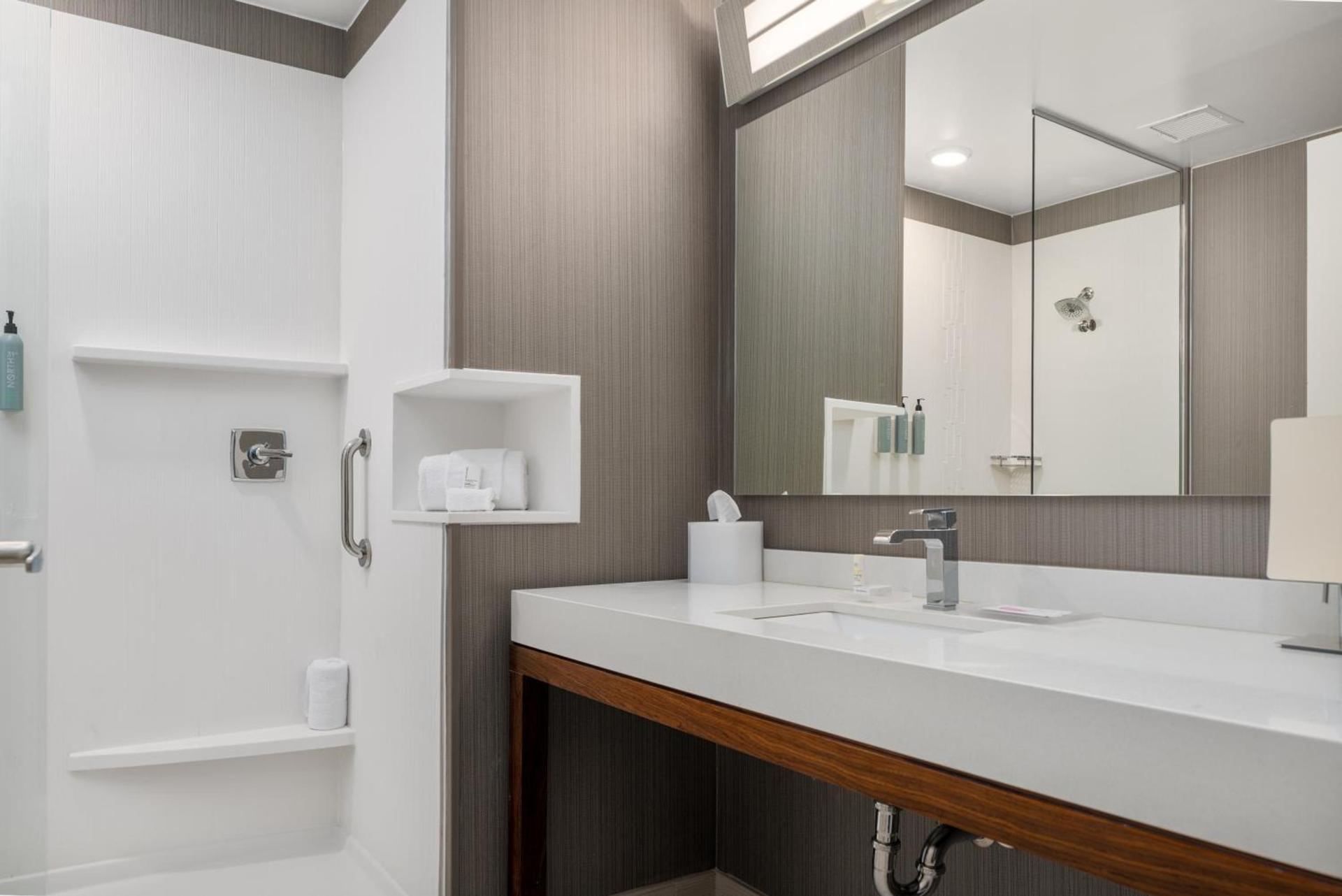 Courtyard by Marriott Houston Northeast photo 3