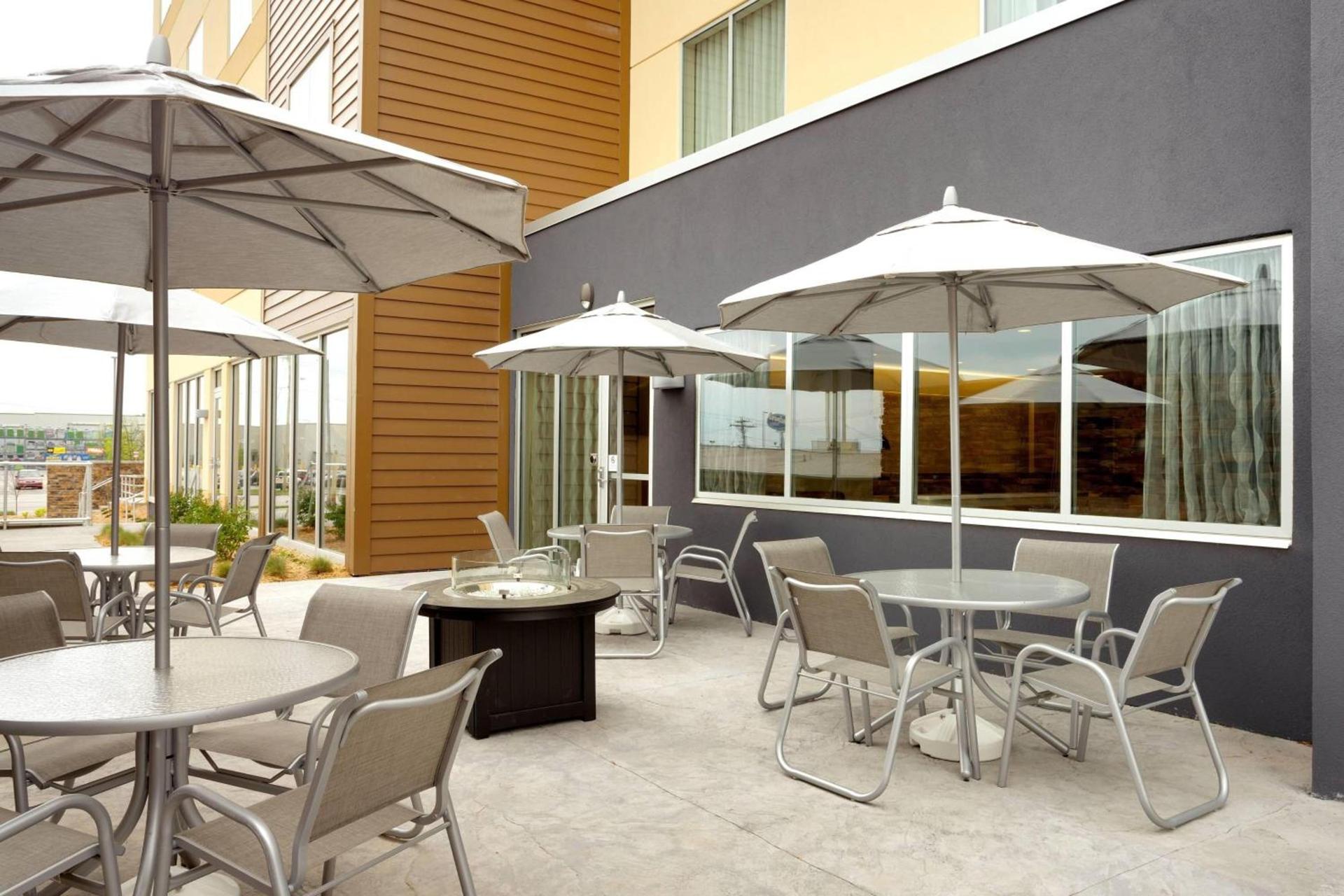 Fairfield Inn & Suites by Marriott Springfield North photo 5