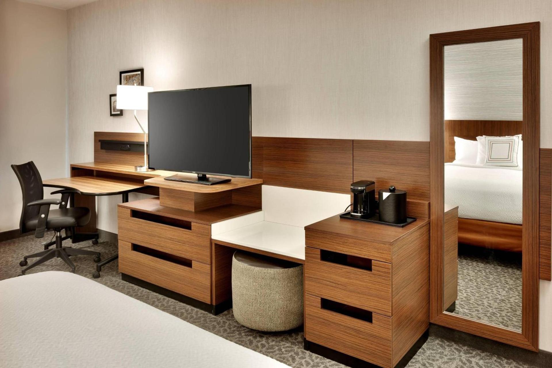 Fairfield Inn & Suites by Marriott Springfield North photo 9