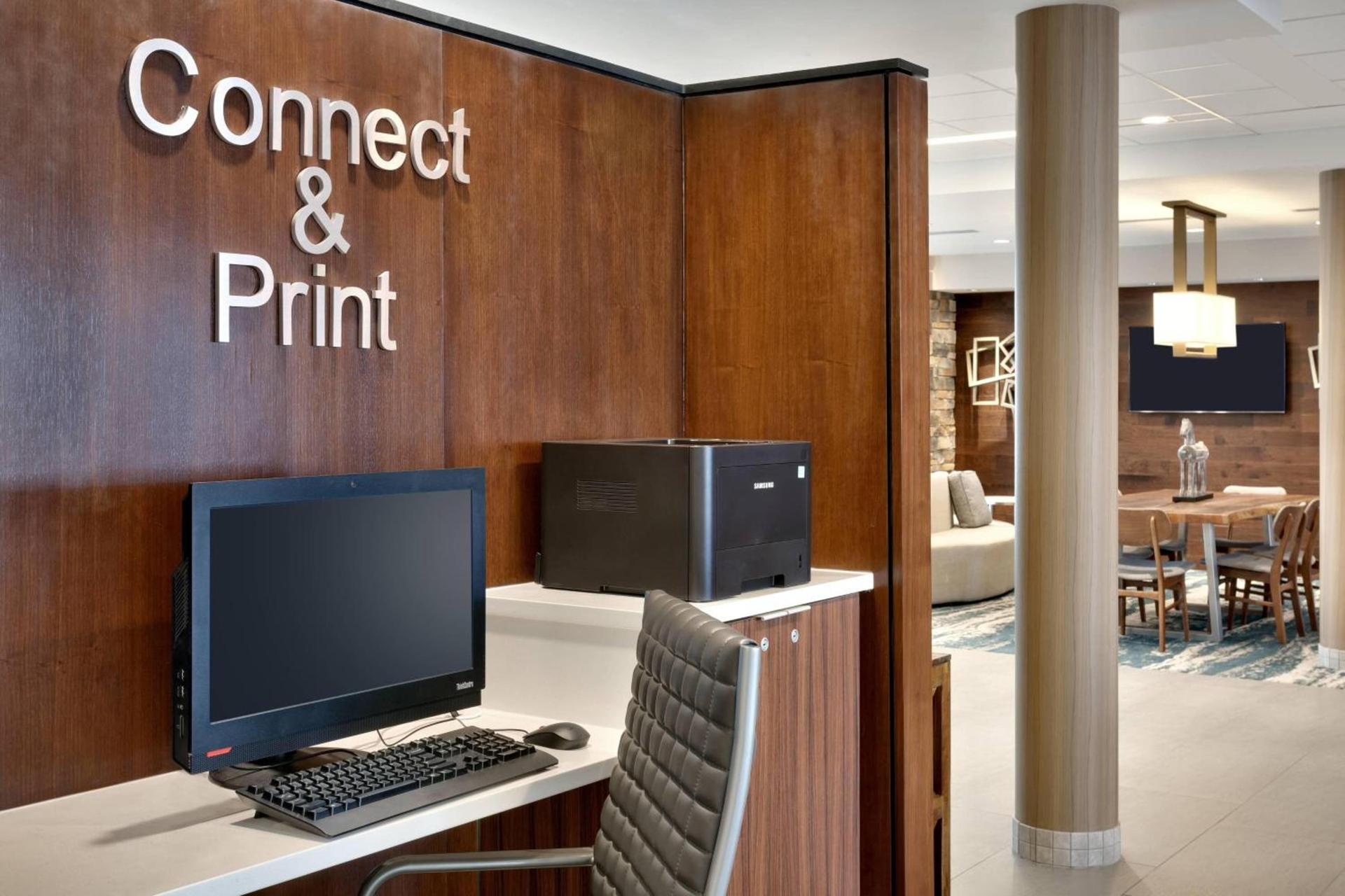 Fairfield Inn & Suites by Marriott Springfield North photo 39
