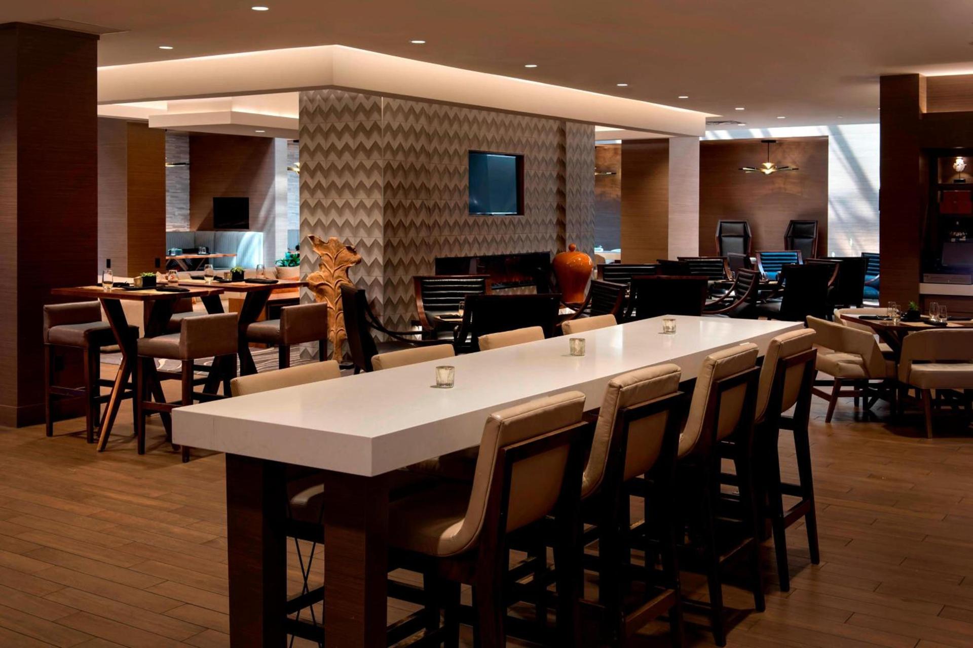 Marriott Melville Long Island photo 21