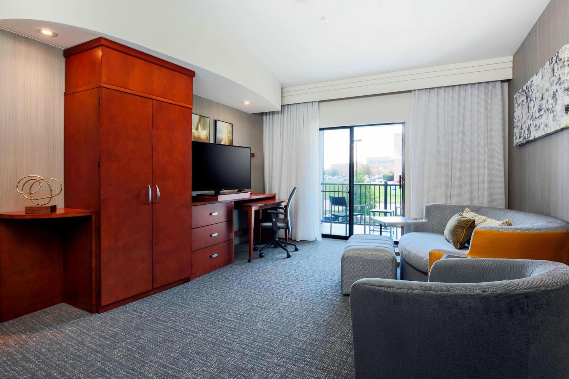 Courtyard by Marriott Dallas Arlington South photo 14
