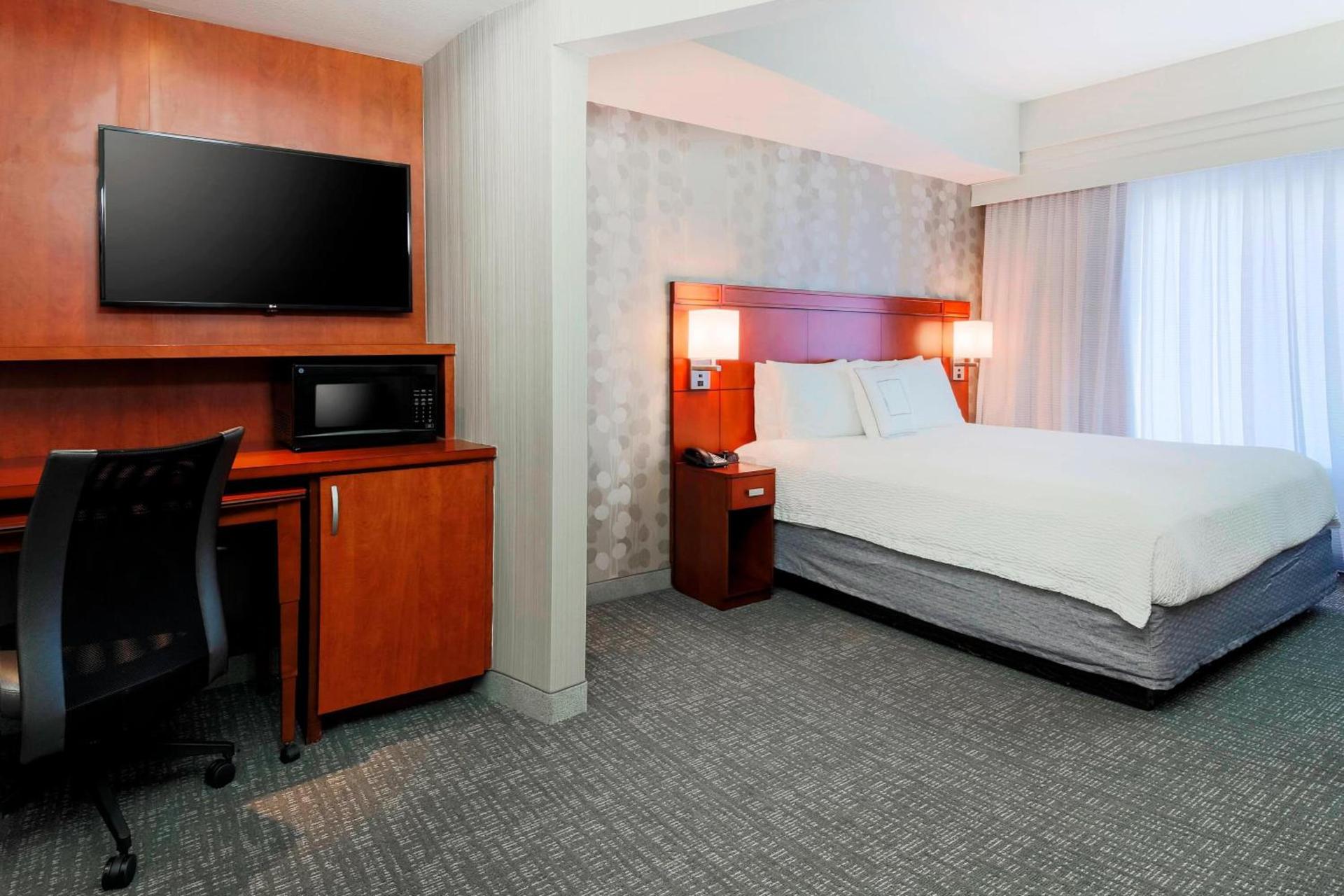 Courtyard by Marriott Dallas Arlington South photo 19
