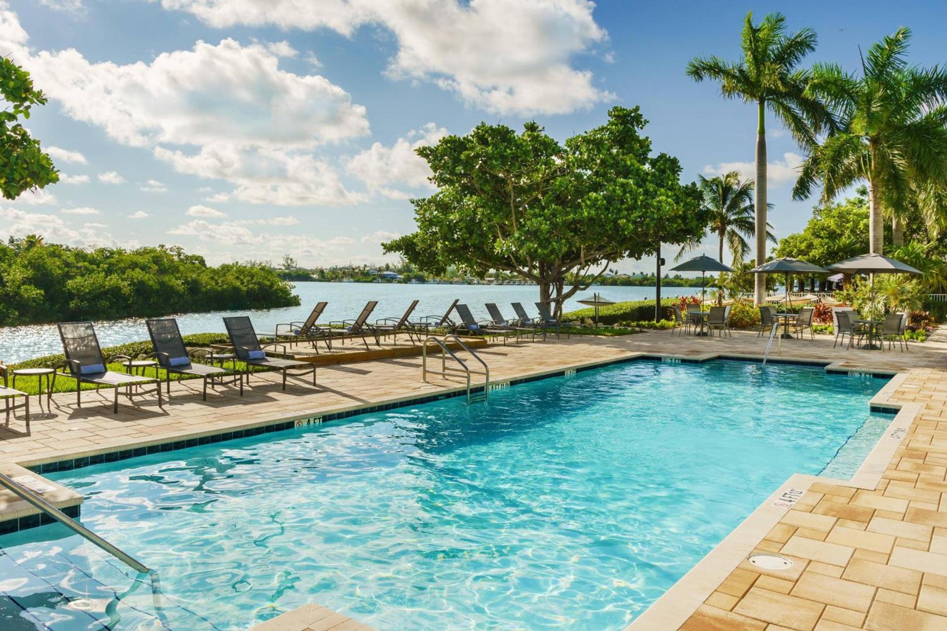 Fairfield by Marriott Inn & Suites Marathon Florida Keys photo 2