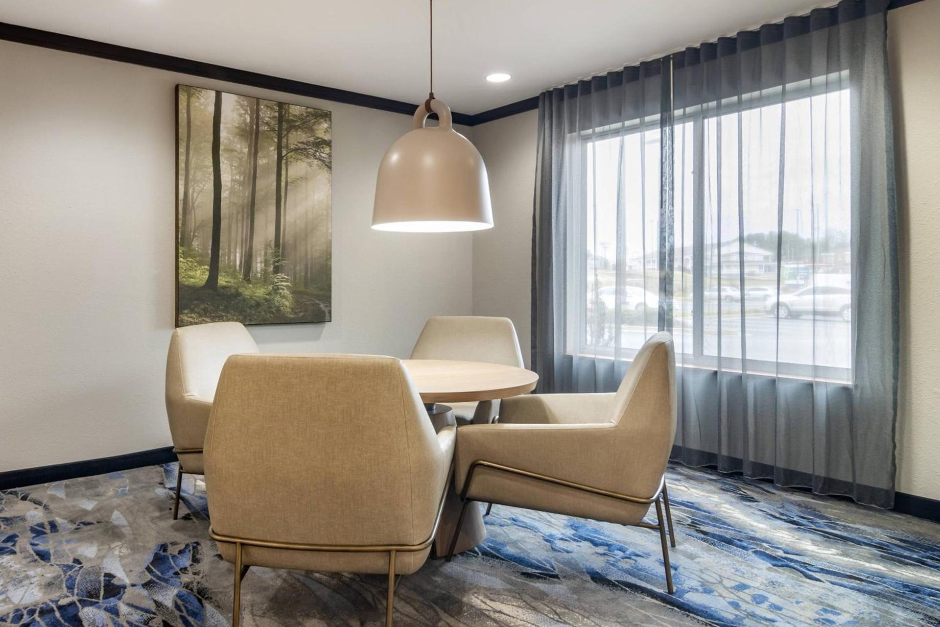 Fairfield Inn & Suites by Marriott Commerce photo 5