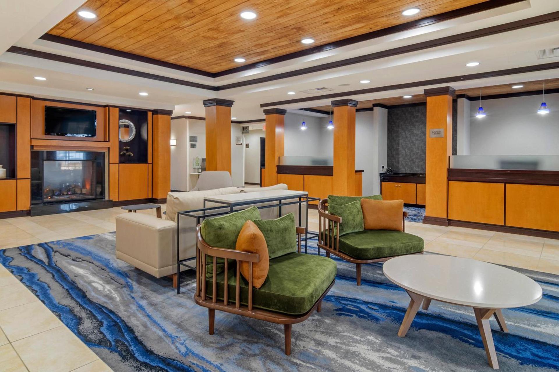 Fairfield Inn & Suites by Marriott Commerce photo 6