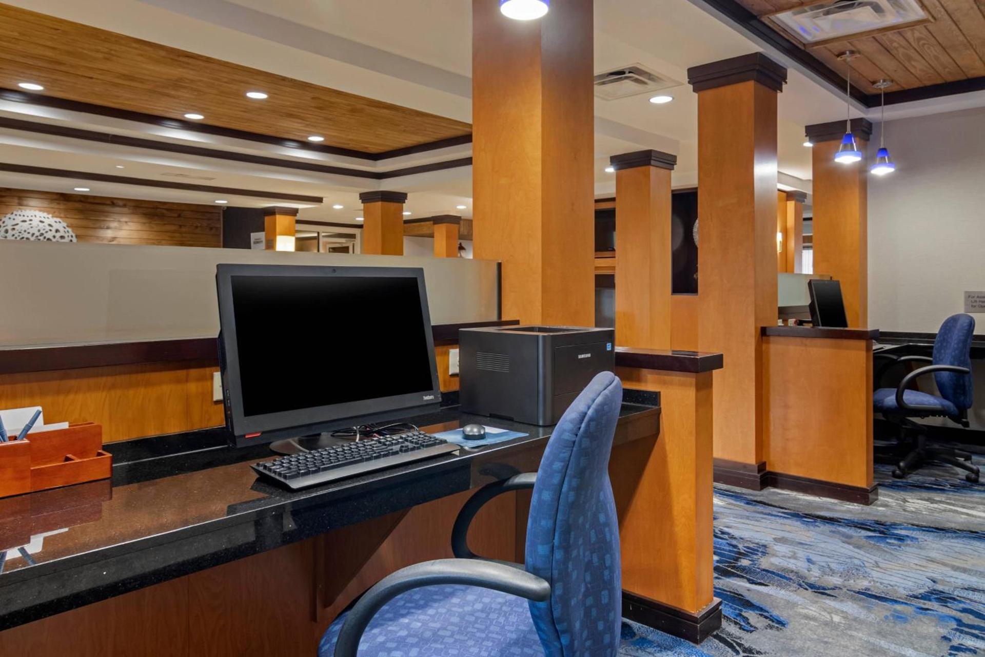 Fairfield Inn & Suites by Marriott Commerce photo 19