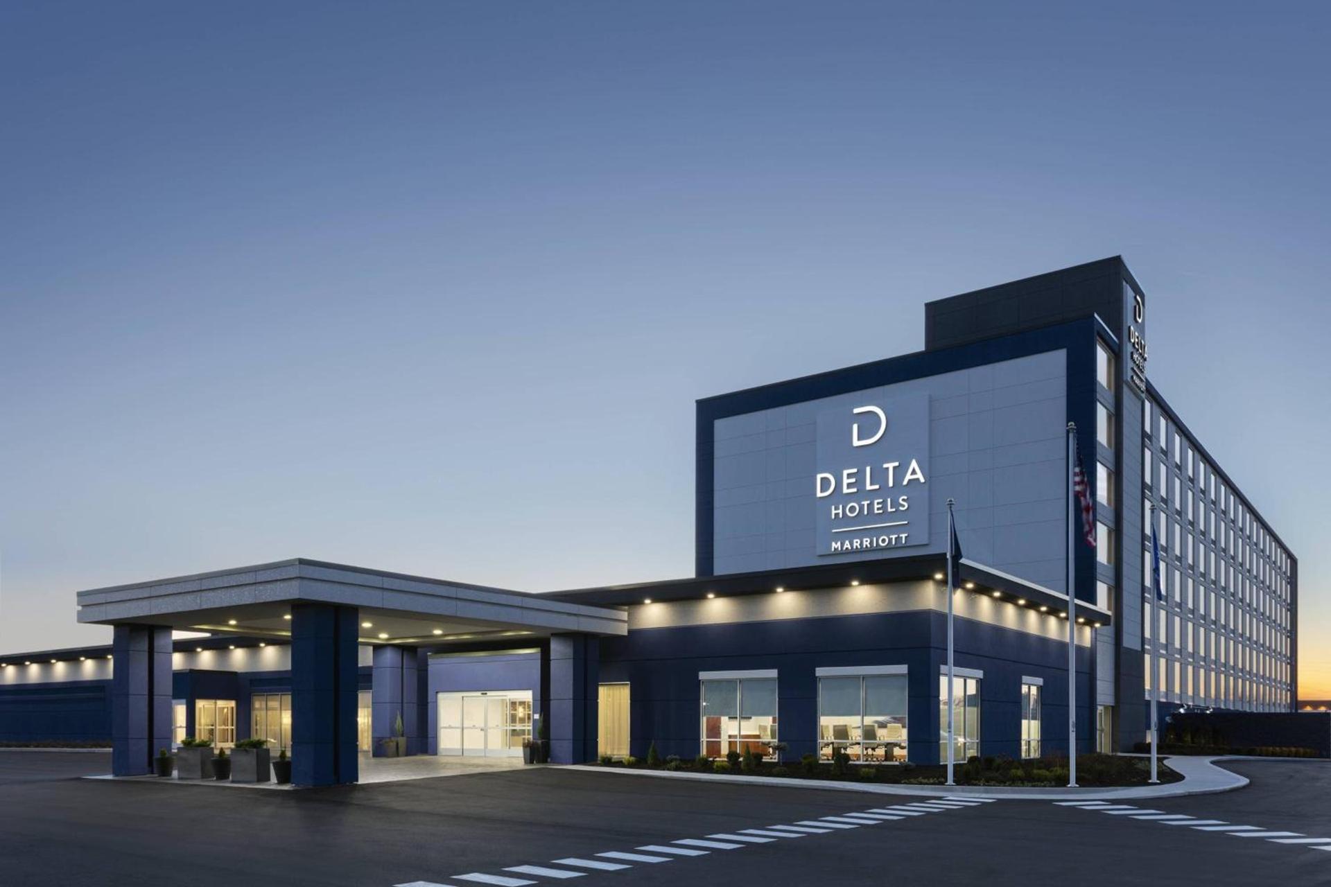 Delta Hotels by Marriott Indianapolis Airport photo 1