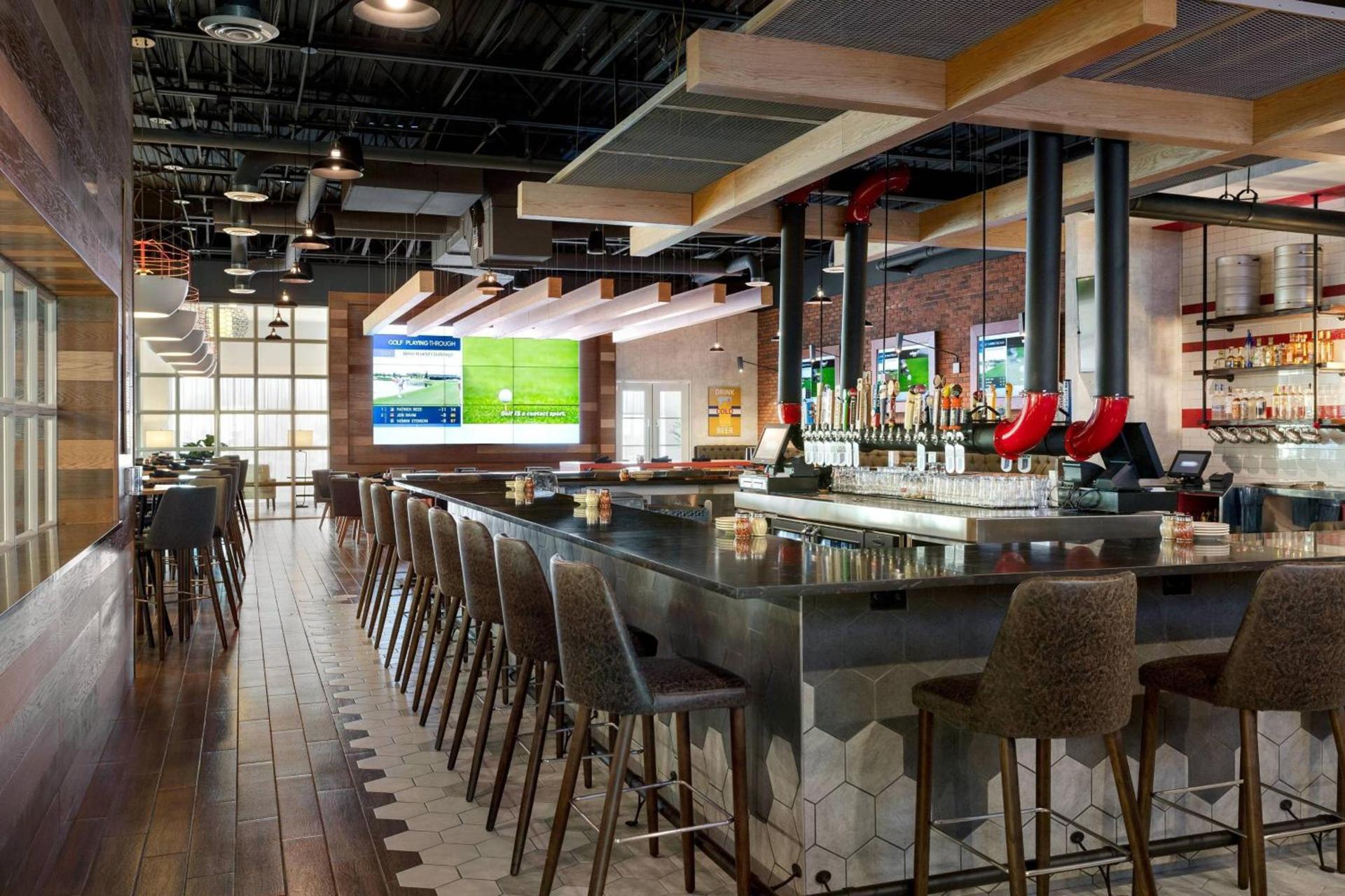 Delta Hotels by Marriott Indianapolis Airport photo 14