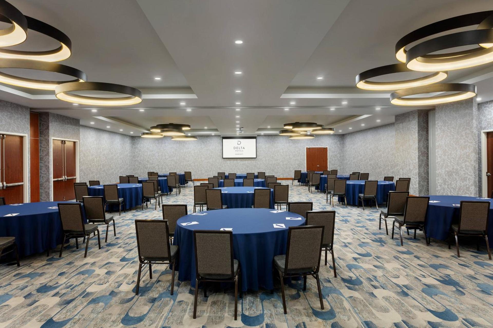 Delta Hotels by Marriott Indianapolis Airport photo 18