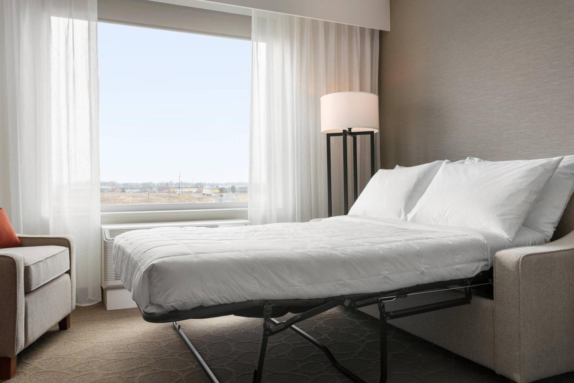 Delta Hotels by Marriott Indianapolis Airport photo 7