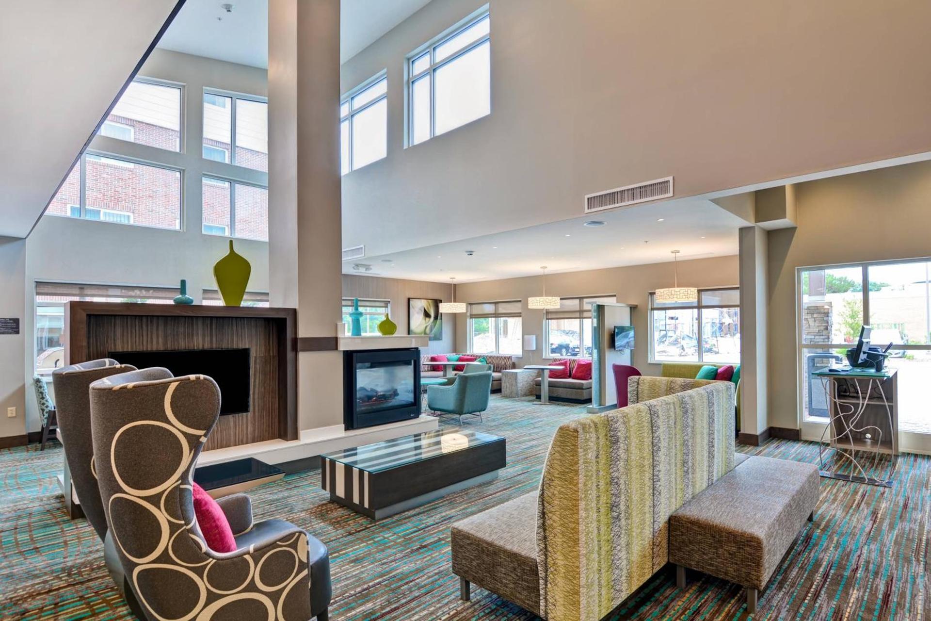 Residence Inn by Marriott Milwaukee North/Glendale photo 4