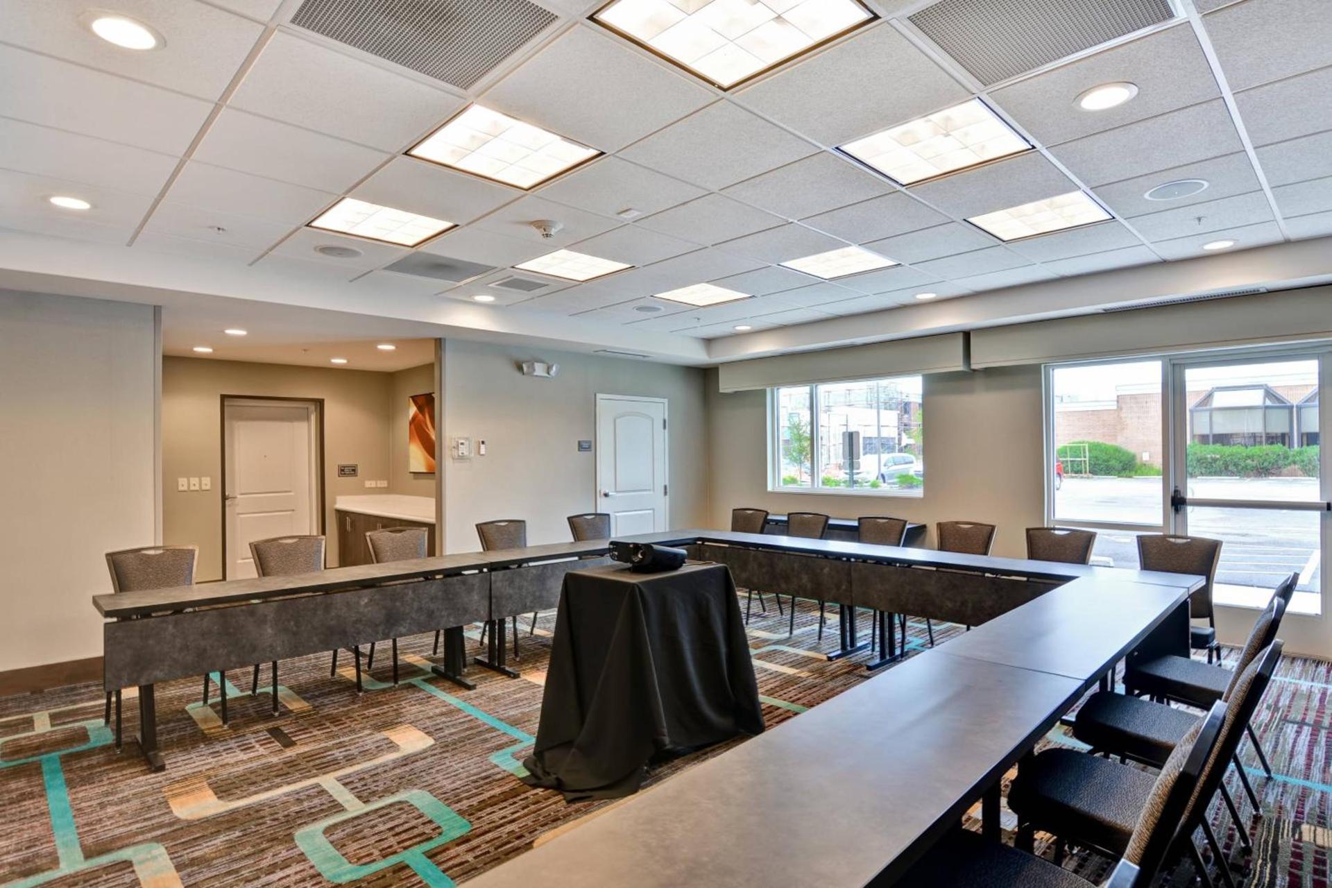 Residence Inn by Marriott Milwaukee North/Glendale photo 19