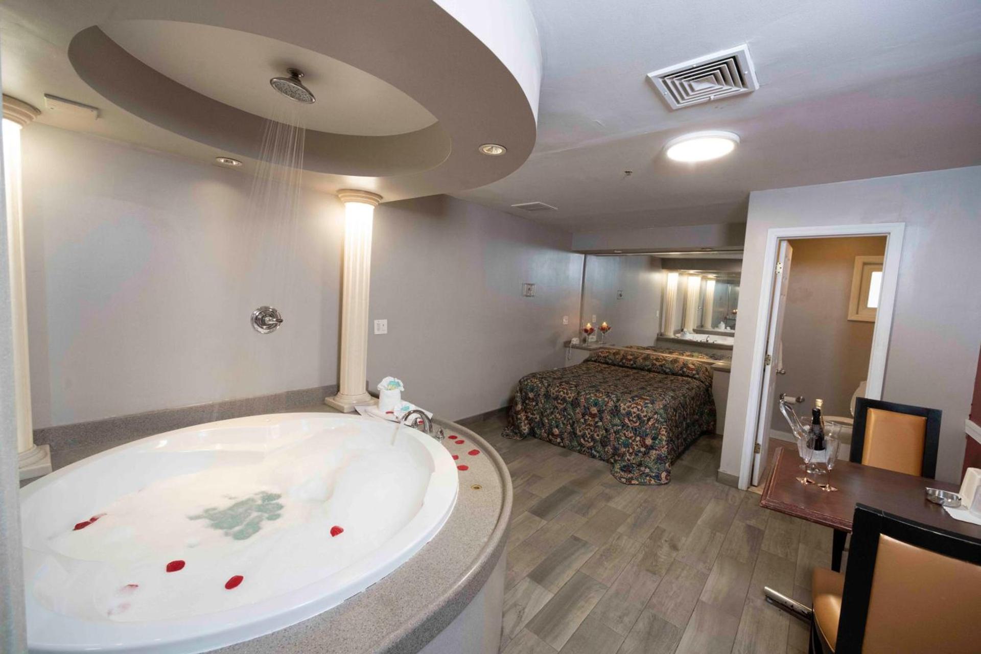 Post Road Inn Motel photo 2