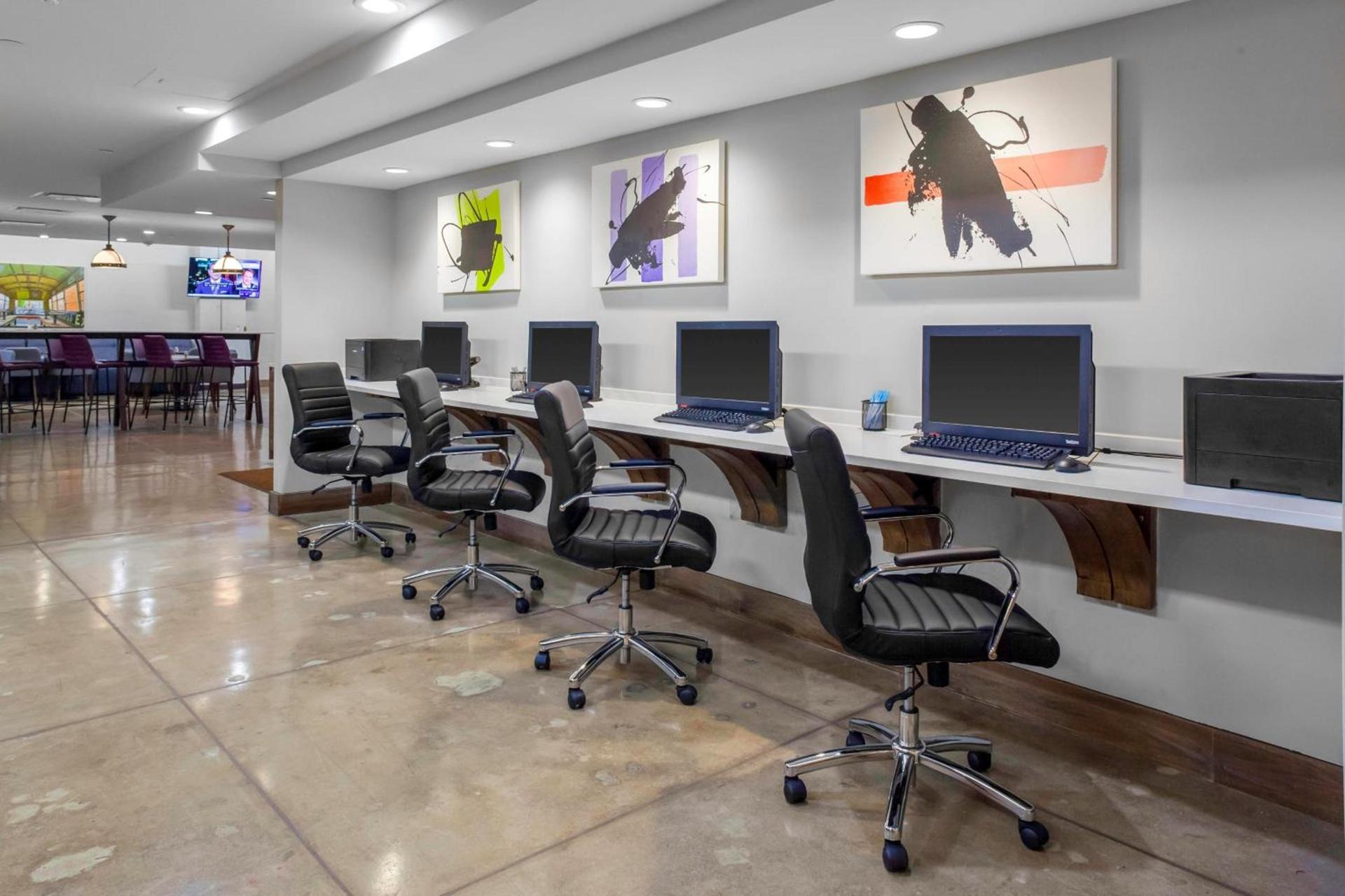 Fairfield Inn & Suites by Marriott Dallas Downtown photo 10