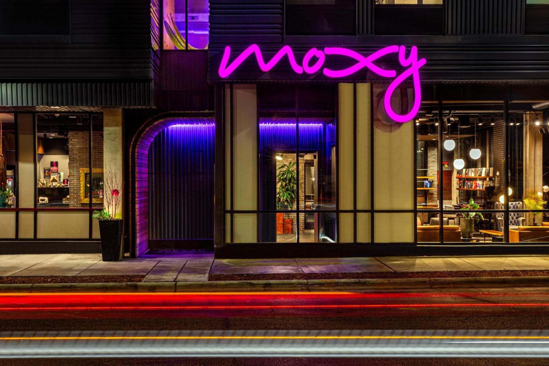 MOXY Minneapolis Uptown photo 3